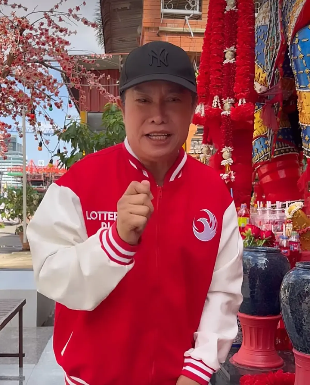 โค้งสุดท้าย มนต์สิทธิ์ คำสร้อย ล้วงไหองค์ท้าวเวสสุวรรณ ได้เลขสวย