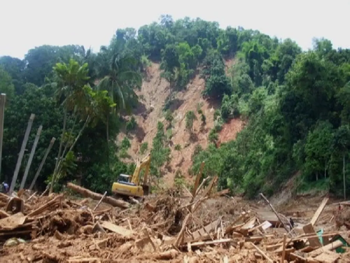 เตือนด่วน 11 จว. เฝ้าระวัง ดินถล่ม น้ำป่าไหลหลาก 11-13 ก.ค.
