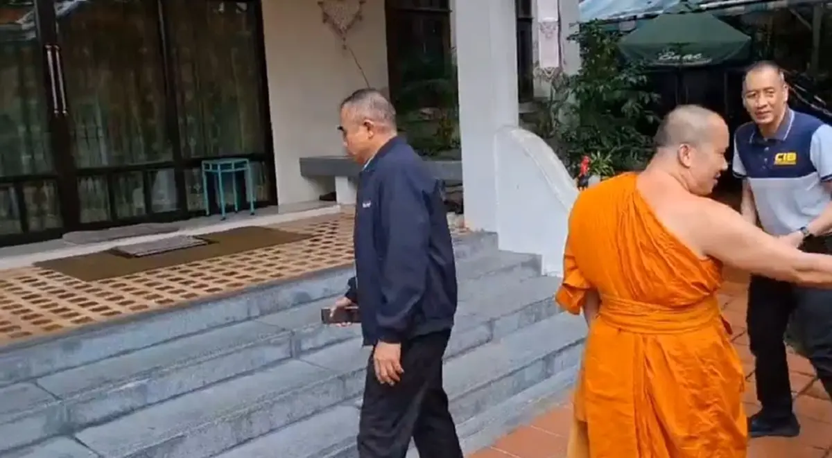 นาที ตำรวจ ปปป. บุกวัดประยุรวงศาวาส ลุยตรวจสอบบัญชีวัด