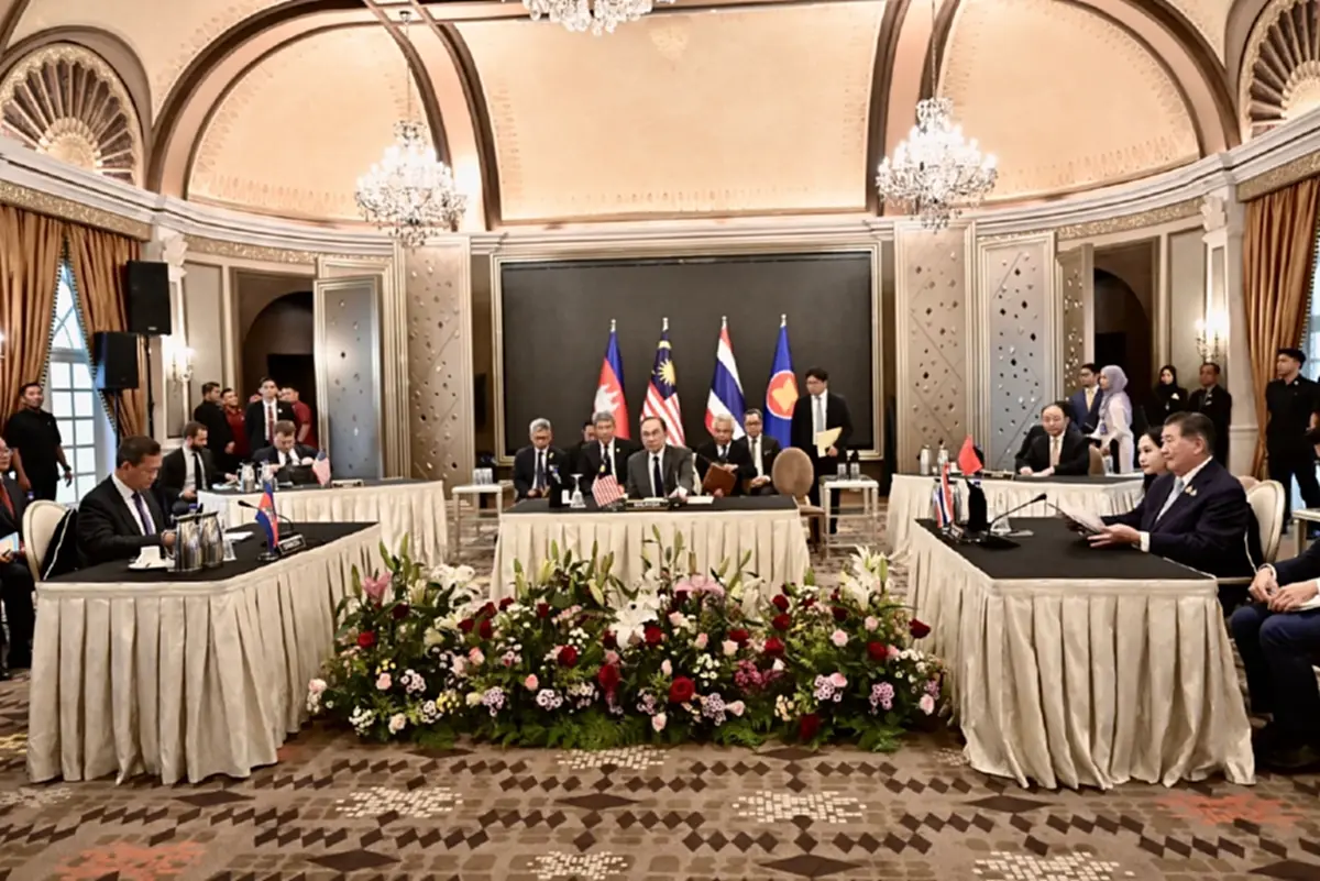 มาแล้ว ภาพชุด "หารือไทย-กัมพูชา" ล่าสุด คลี่คลายสถานการณ์ชายแดน