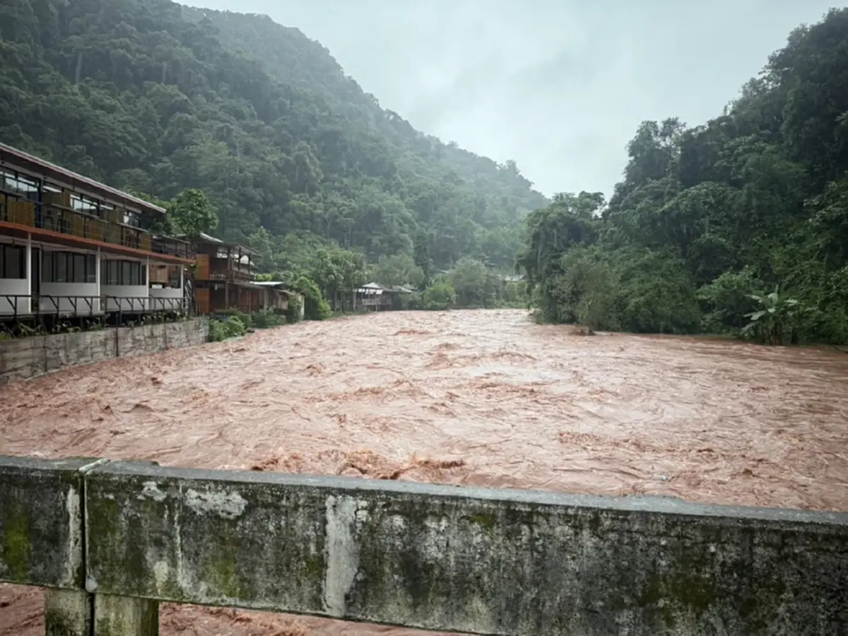 ด่วน น่านเตือน 3 อำเภอ น้ำเพิ่มสูงใกล้ล้นตลิ่ง ให้ยกของขึ้นที่สูง