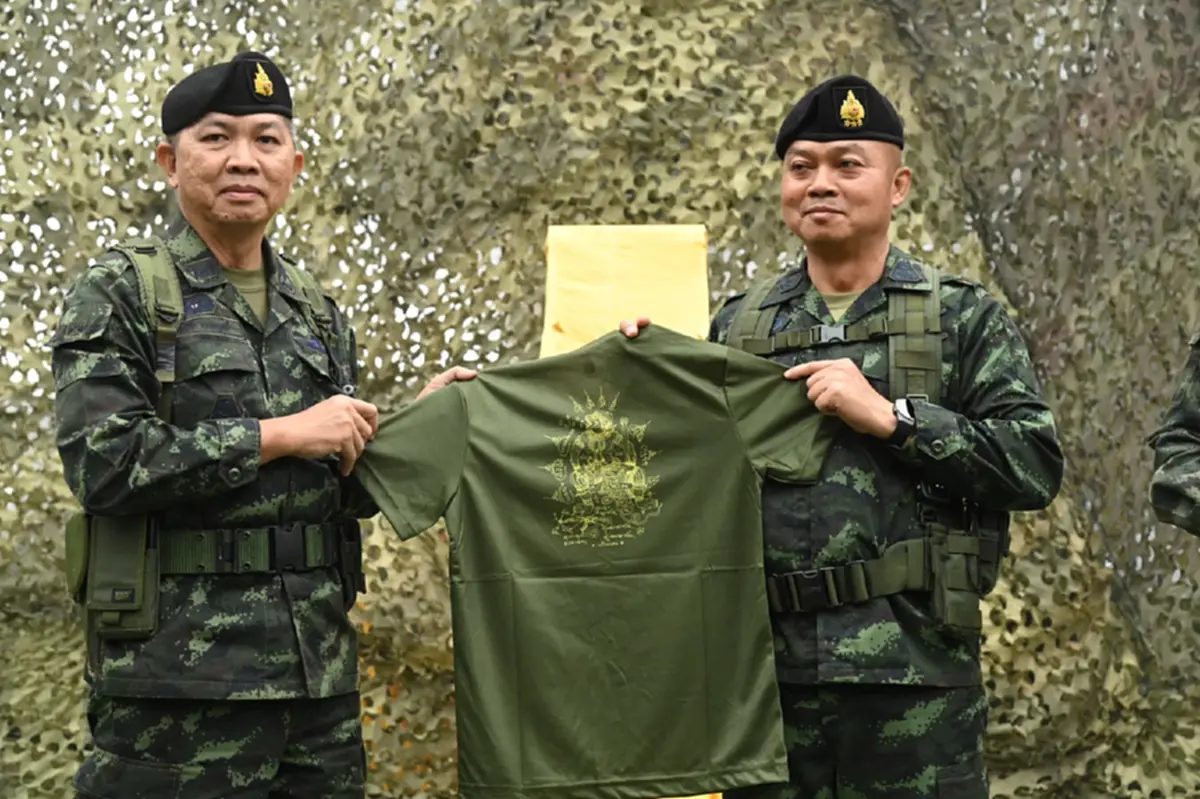 "แม่ทัพภาคที่ 2"นำสิ่งของพระราชทาน มอบให้ทหารชายแดน จ.ศรีสะเกษ