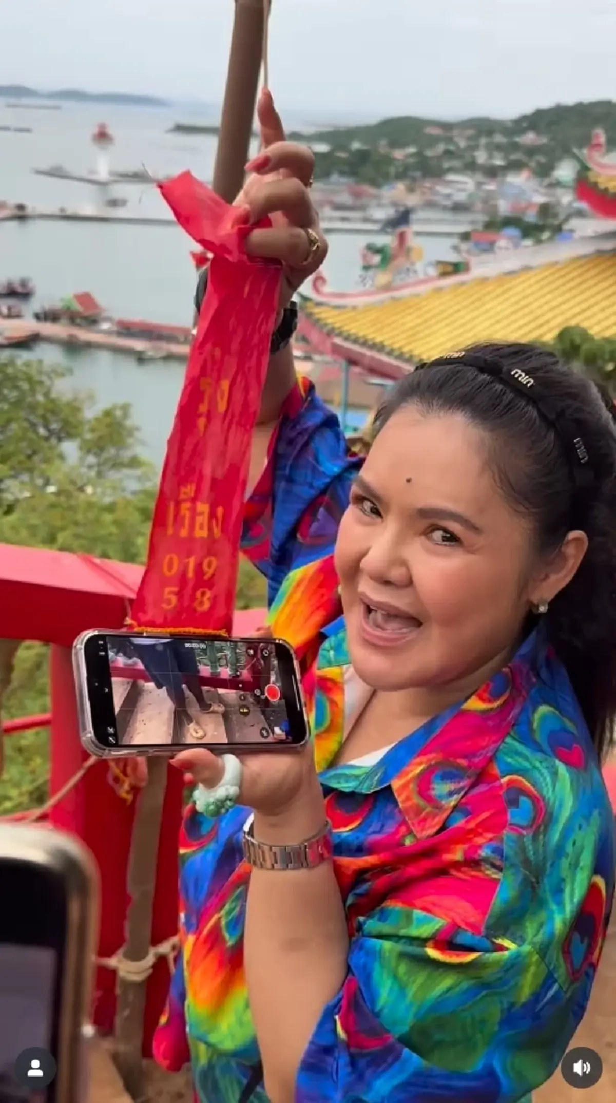 แห่ส่อง ฮาย อาภาพร โชว์เลขหางประทัดเจ้าพ่อเขาใหญ่ ได้เลขสวย