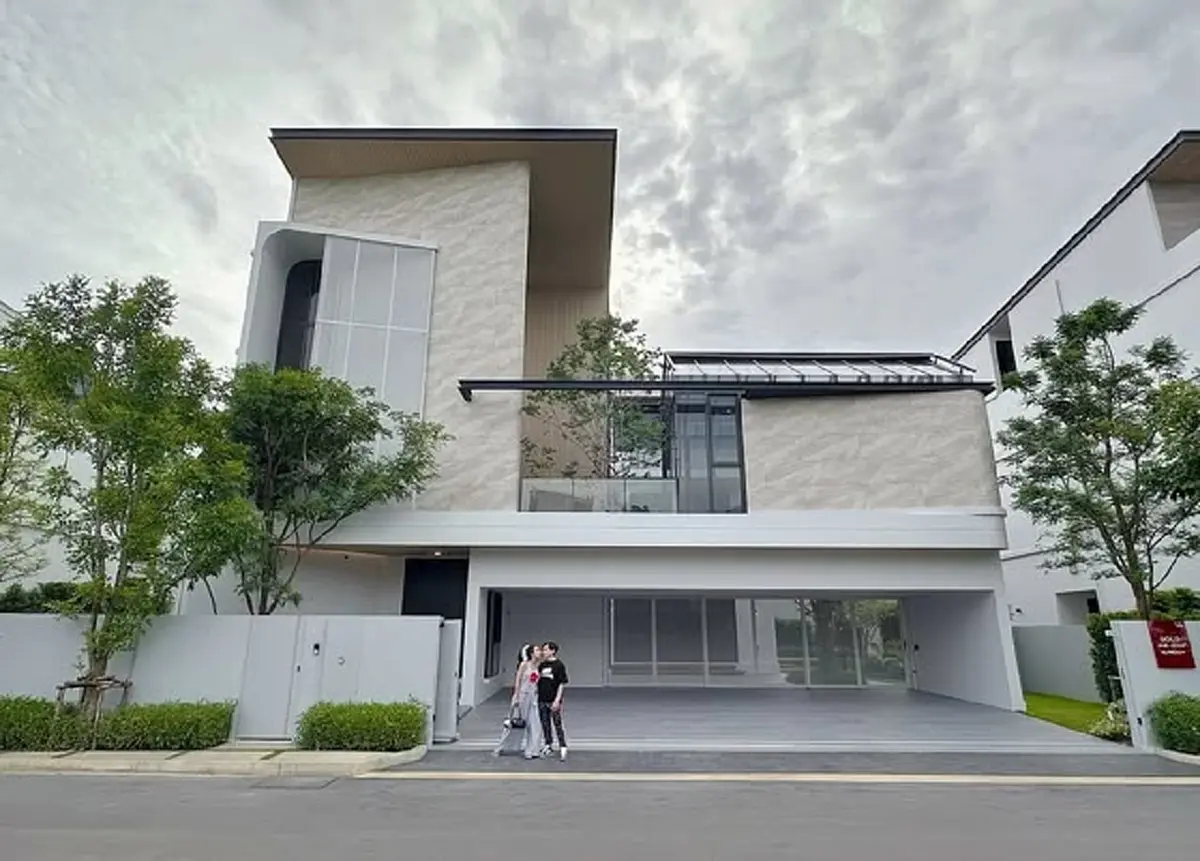 \"นิวนิว เอวเด้ง\" อวดเรือนหอ 80 ล้าน ที่มีได้ทุกวันนี้เพราะคำดูถูก