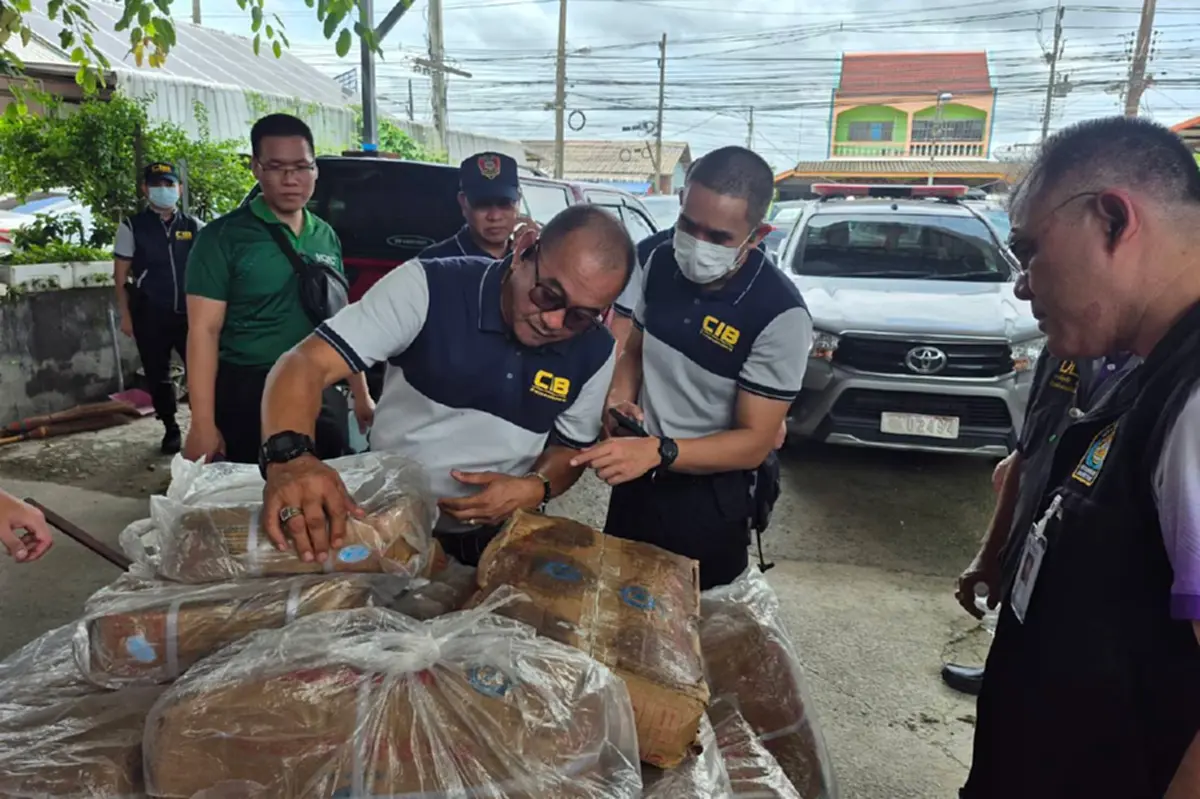 บุกทลายห้องเย็น ยึดซากเนื้อสัตว์นำเข้าผิดกฎหมาย กว่า 4 ตัน