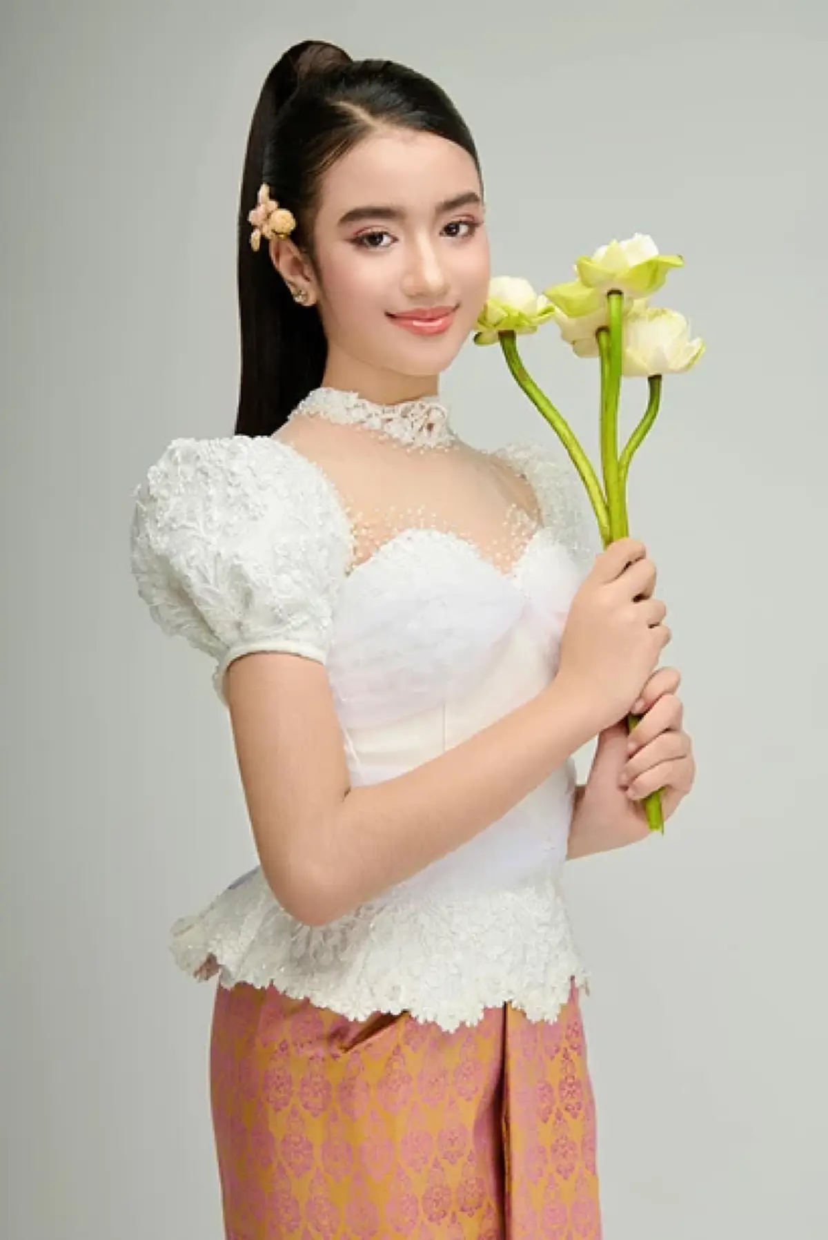 รู้จัก \"นโรดม เจนณา\" เจ้าหญิงน้อยกัมพูชา เป็นพระธิดาของใคร?