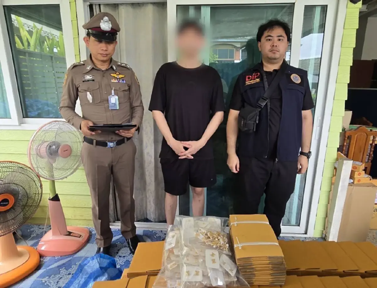 ทลายแหล่งค้าของปลอมภาคเหนือ ยึดเกือบ 3 พันชิ้น มูลค่าทะลุ 2 ล้าน