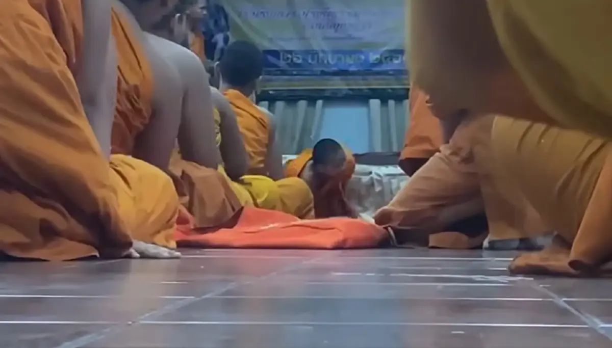 แฉพระพี่เลี้ยงโหด เฆี่ยนเณรเจ็บหนักเนื้อไหม้ แค่มาทำวัตรไม่ทัน