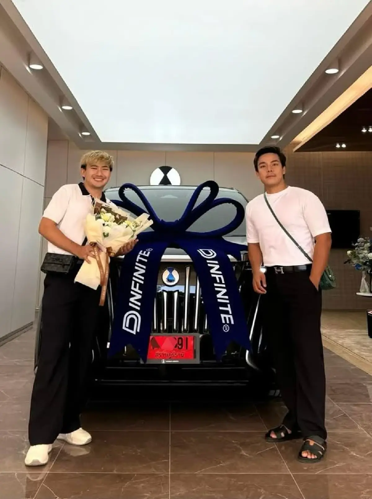 ฮือฮา "อินฟลูฯดัง"ถูกหวยรวย 11 ล้าน ชุดใหญ่ปังไม่ไหวเกือบ 6พันใบ