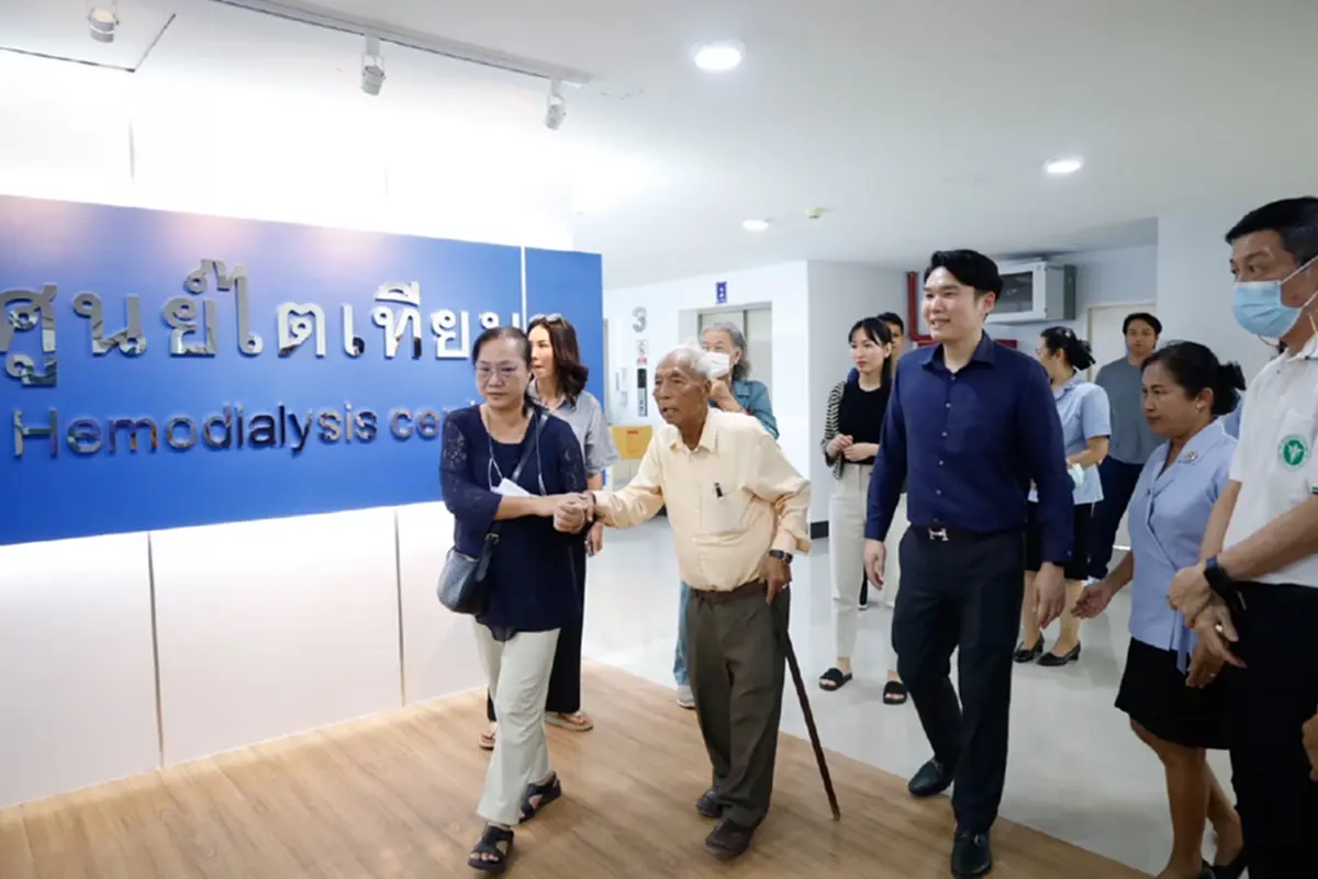 ชื่นชม คุณตาสมนึก บริจาคเงินให้ รพ.โพธิ์ทอง มูลค่ารวม 108 ล้านบาท