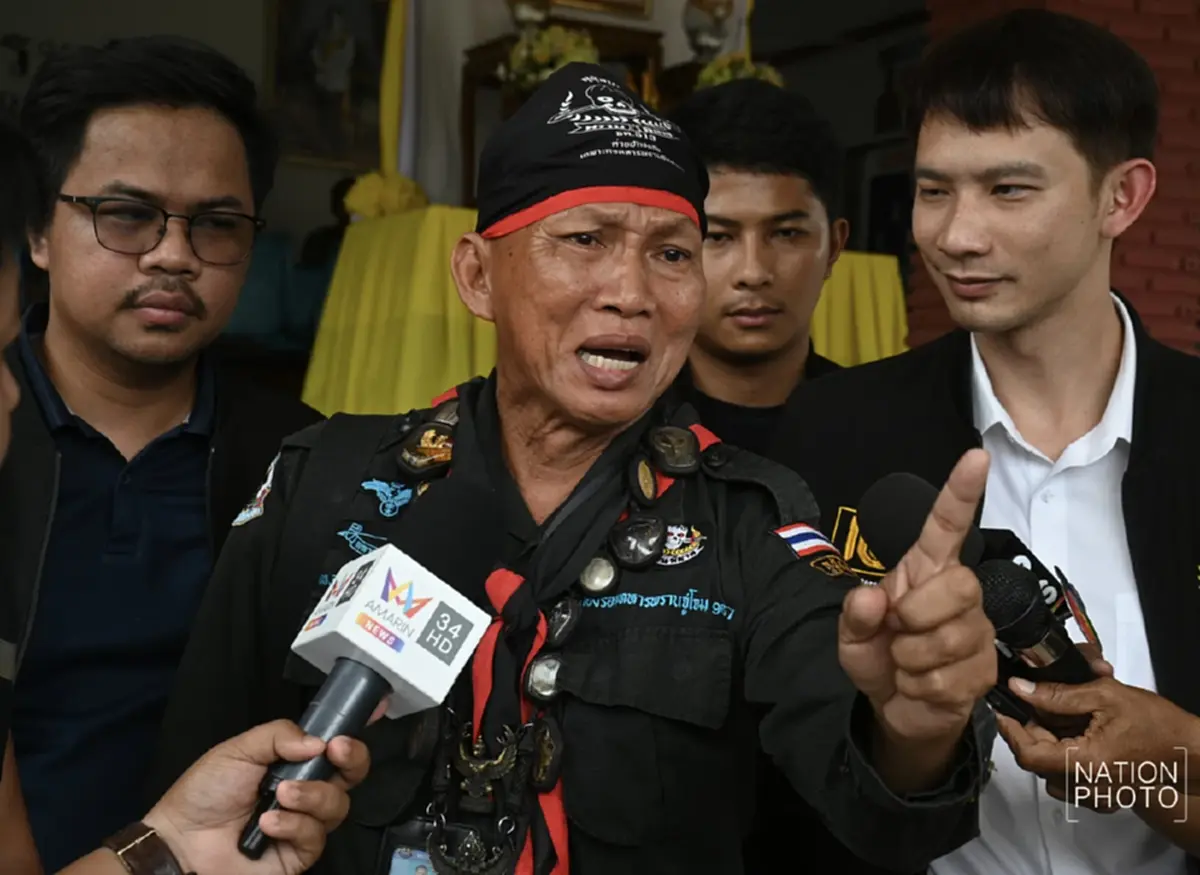 \"ลุงสมหมาย\"มือซัดหน้าทหารเขมร มอบตัว แจ้งความโมนิก้าด่าทหารไทย