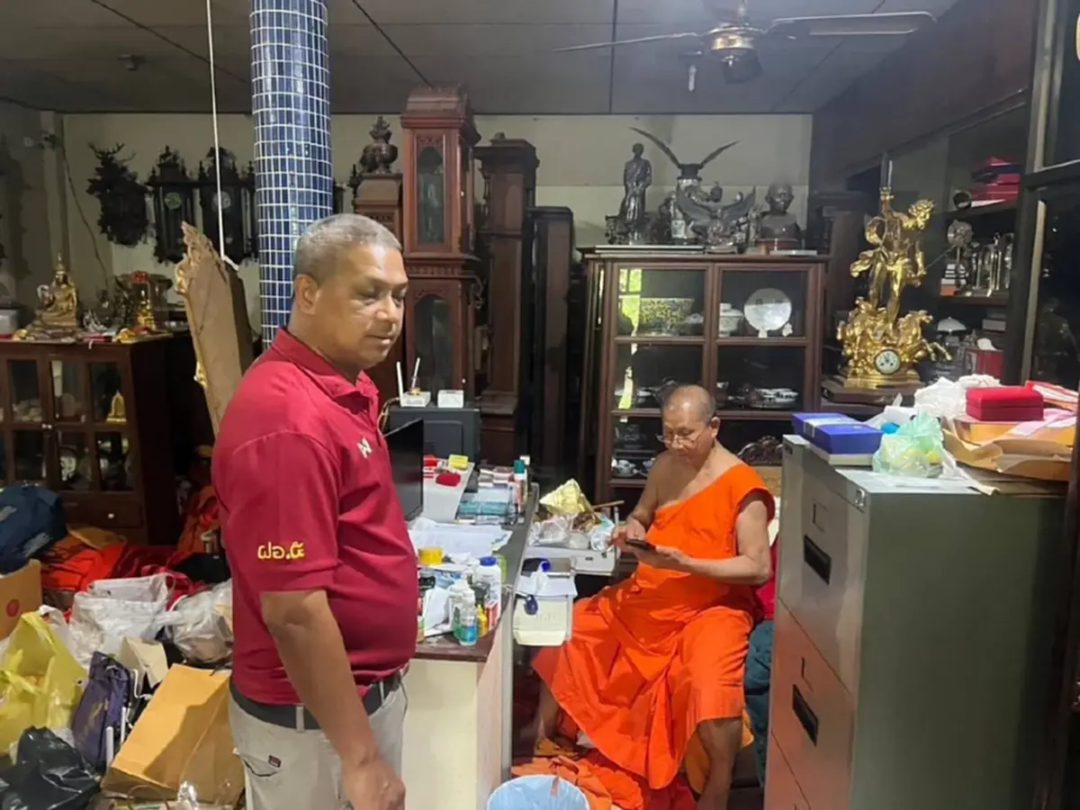 ค้นวัดม่วง เจ้าอาวาสยังเก็บตัวเงียบ ปมเงินสด 10 ล้าน ทอง 300 บาทหาย
