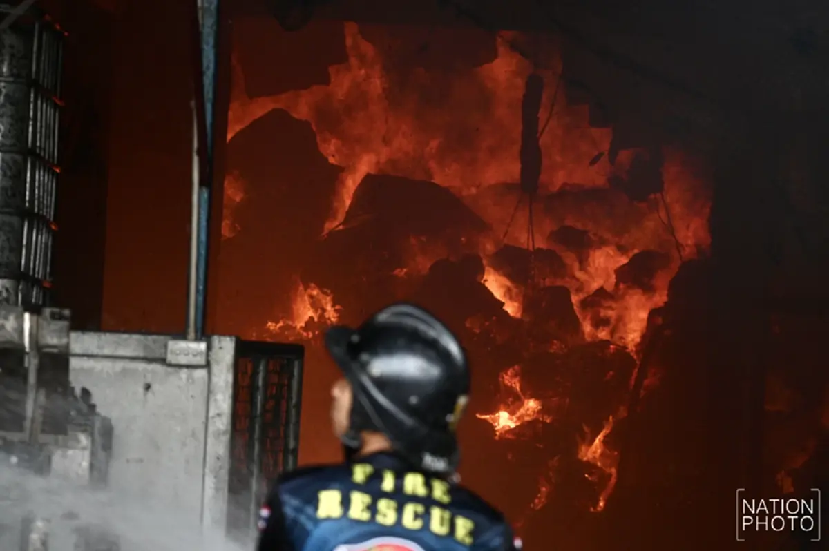 พบผู้สูญหายอีก เหตุไฟไหม้โรงงาน สรุปผู้เสียชีวิต - สูญหายล่าสุด