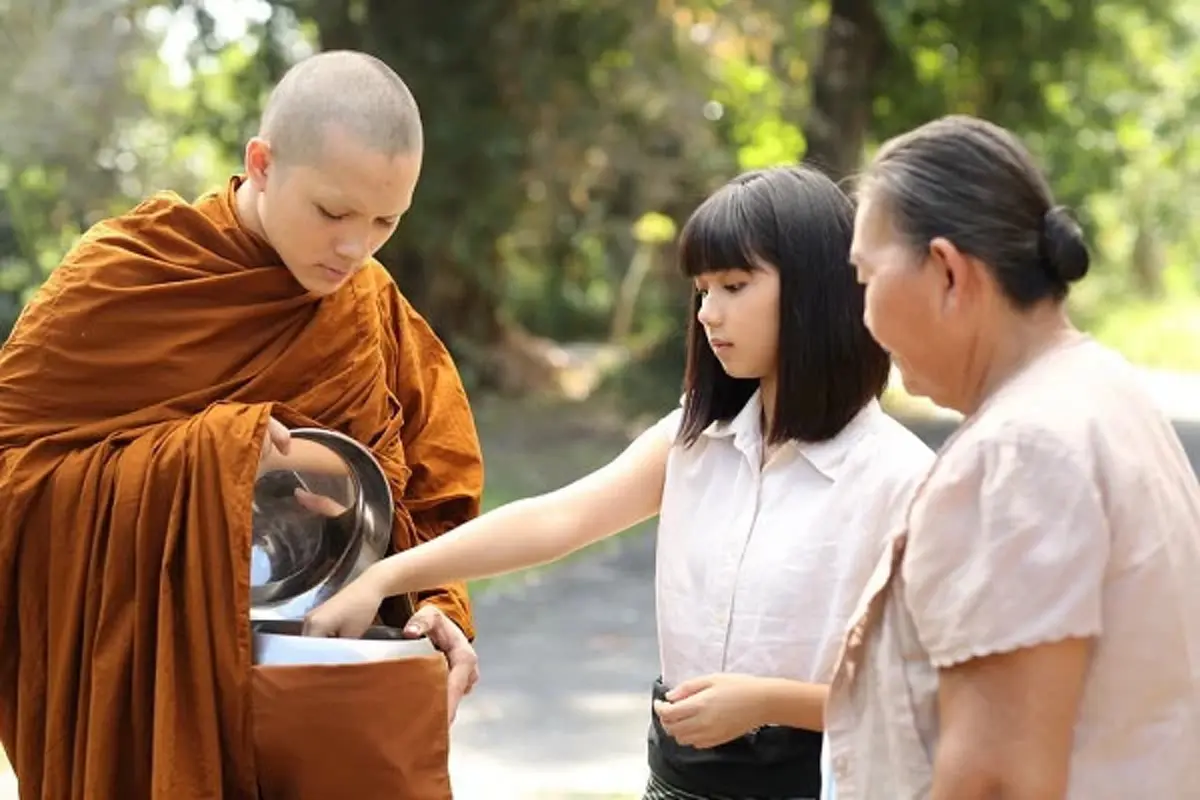 “ศีลธรรม” และ “ผ้าเหลือง” ย้อนรอย “เปรต อาบัติ ” หนังเรื่องแต่งถูกห้ามฉาย