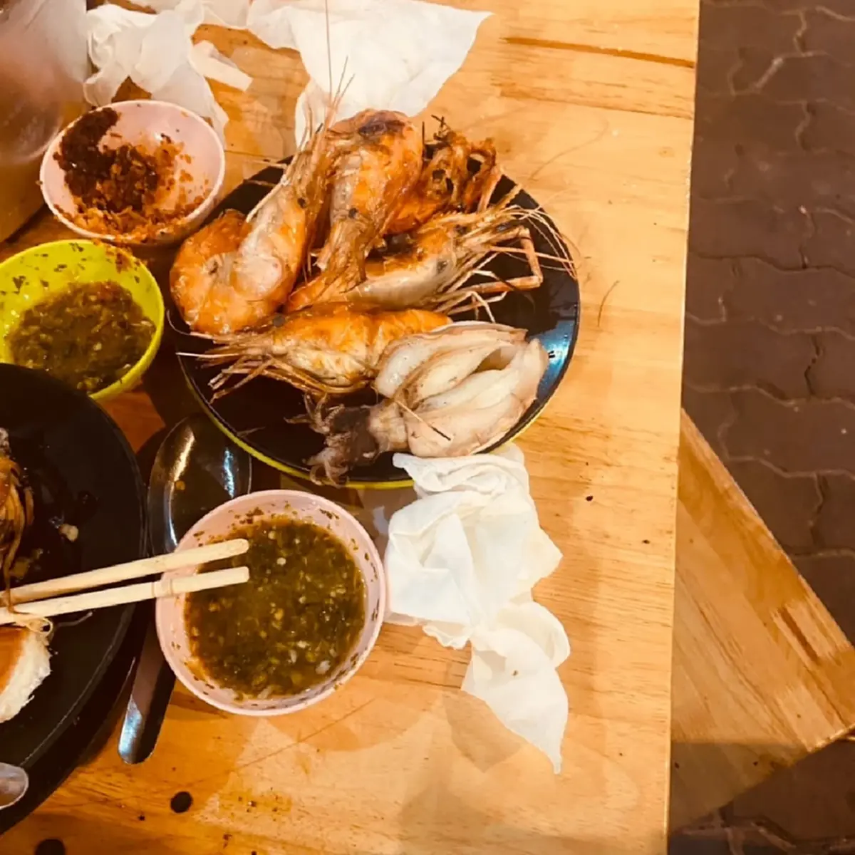 "เจ้าของร้าน" น้ำตาตก ลูกค้ากินเหลือ-ขโมย จับได้โวยด่าพนักงาน