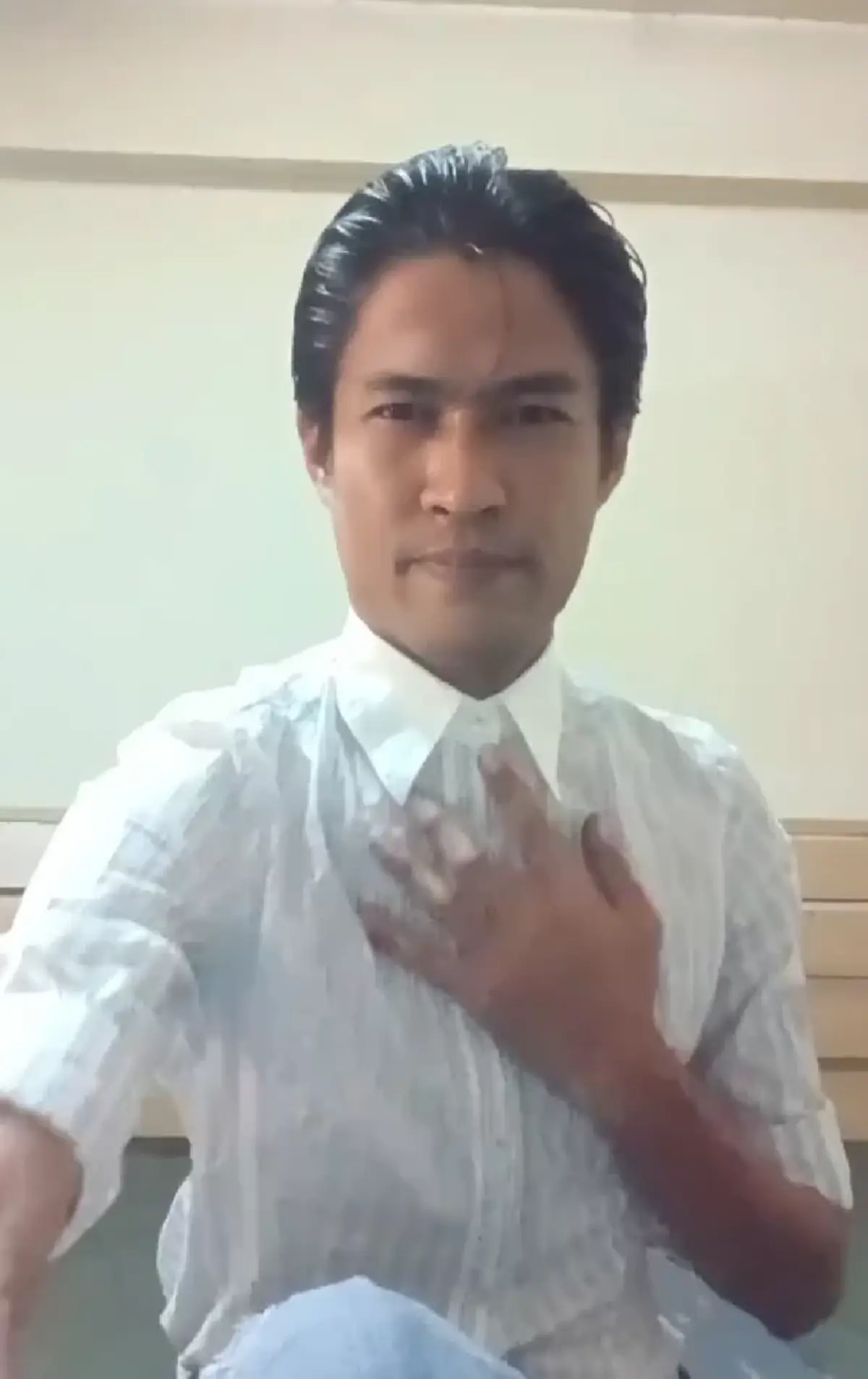 โดนจนได้ "ป๊อบ สยาม" คนดังโซเชียล ถูกเปิดกลางไลฟ์ หลังไปง้อสาว