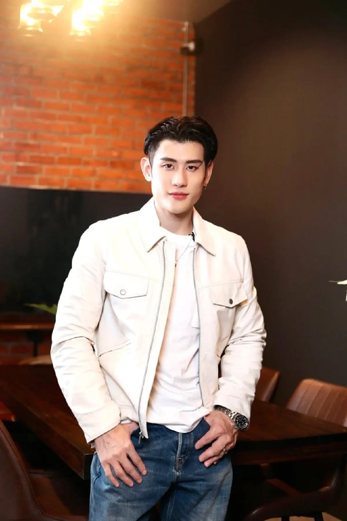 ดาวศุกร์ย้าย หมอไวท์ เคาะราศีโชคพุ่งเข้า เงินก้อนใหญ่ในรอบปี