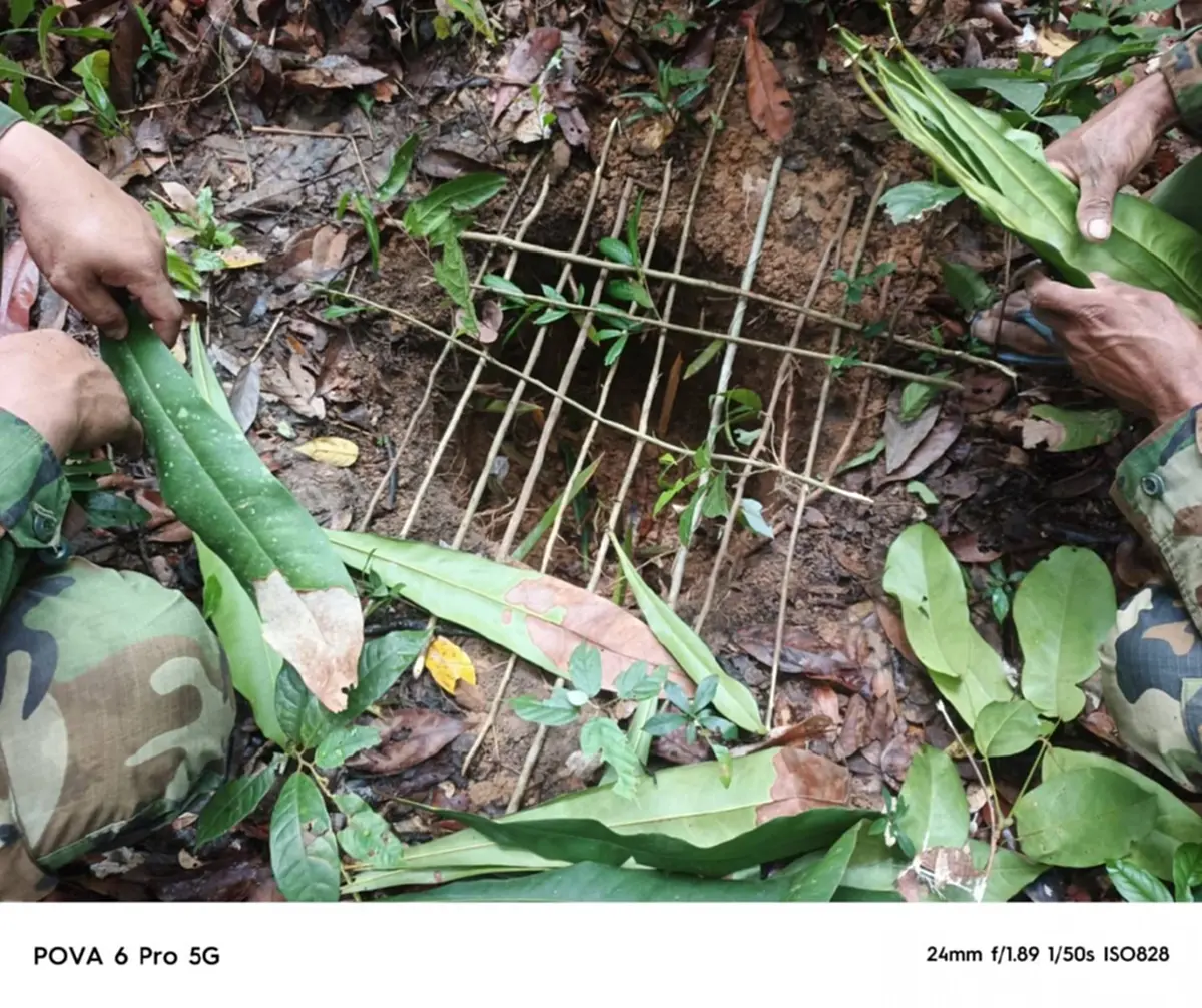 "เขมร"โป๊ะแตก ทิ้งมือถือบนภูมะเขือ ทหารไทยเจอเต็มๆทั้งคลิป-ภาพ