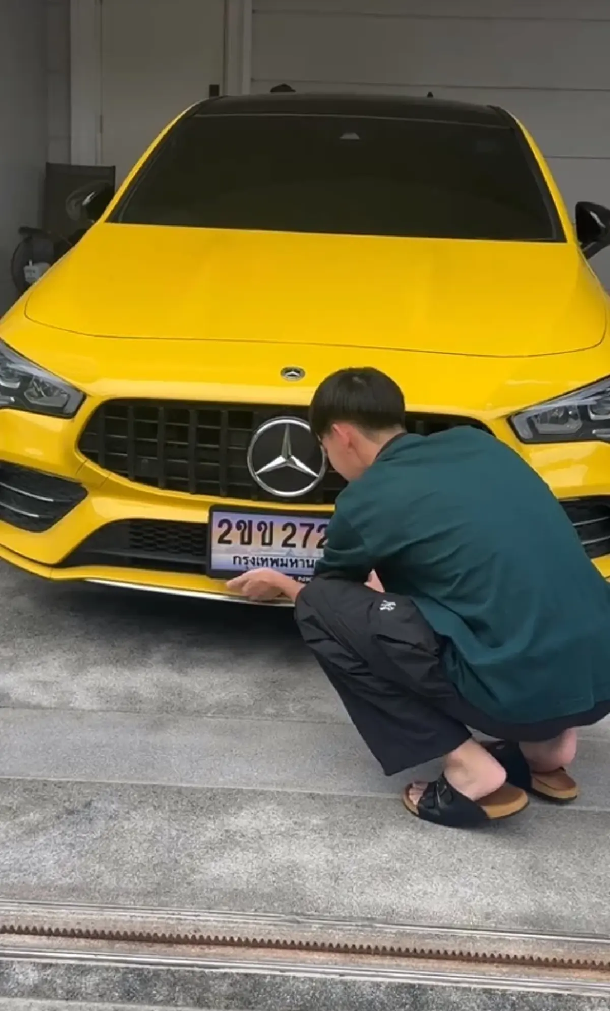 เบสท์ คำสิงห์ ซื้อป้ายทะเบียนให้น้องชาย แห่ส่องเลขทะเบียนสวยมาก