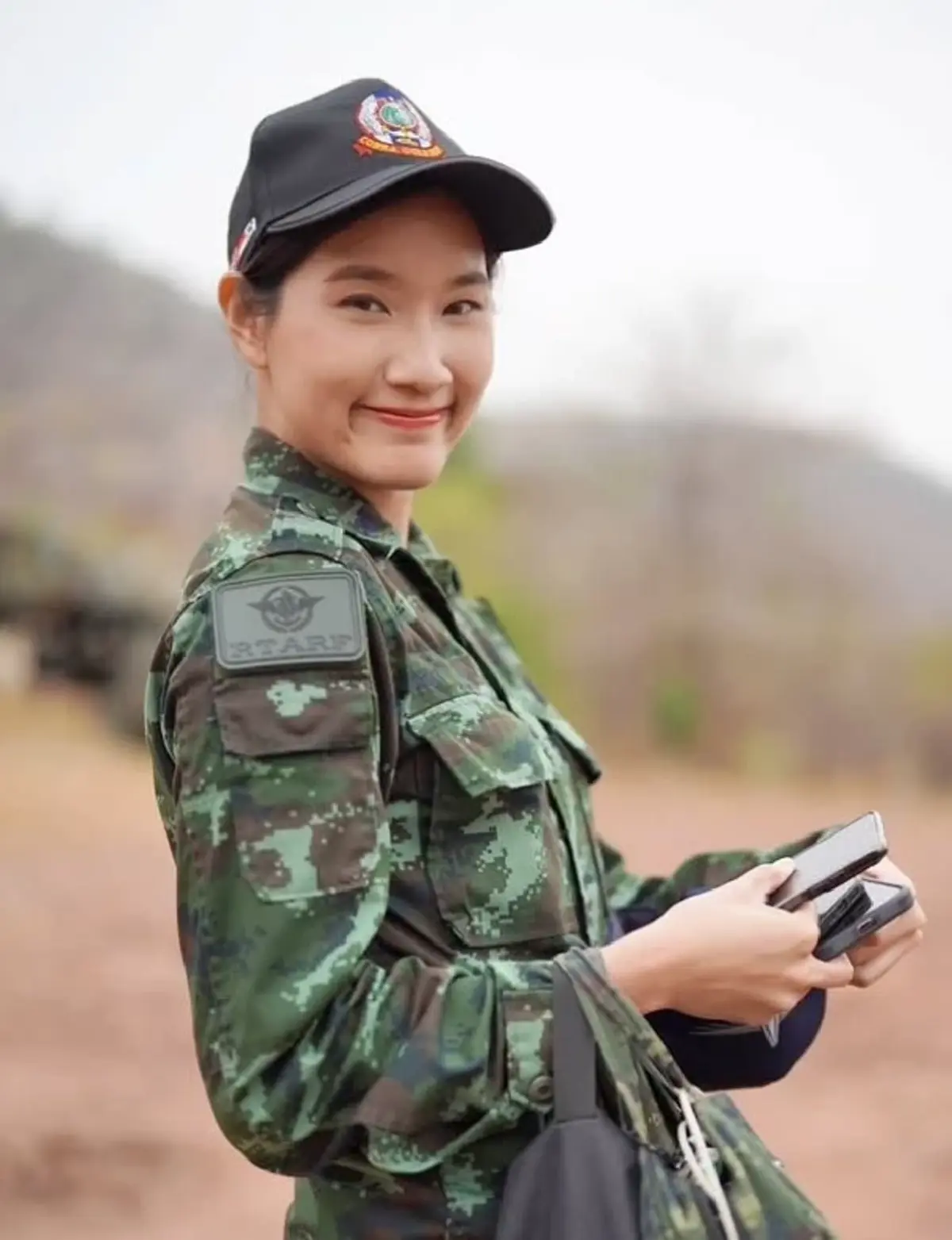 ผู้กองอะตอม ขอแจงตรง ๆ ปม ภาพชุดว่ายน้ำ ชุดวาบหวิว ในโลกออนไลน์