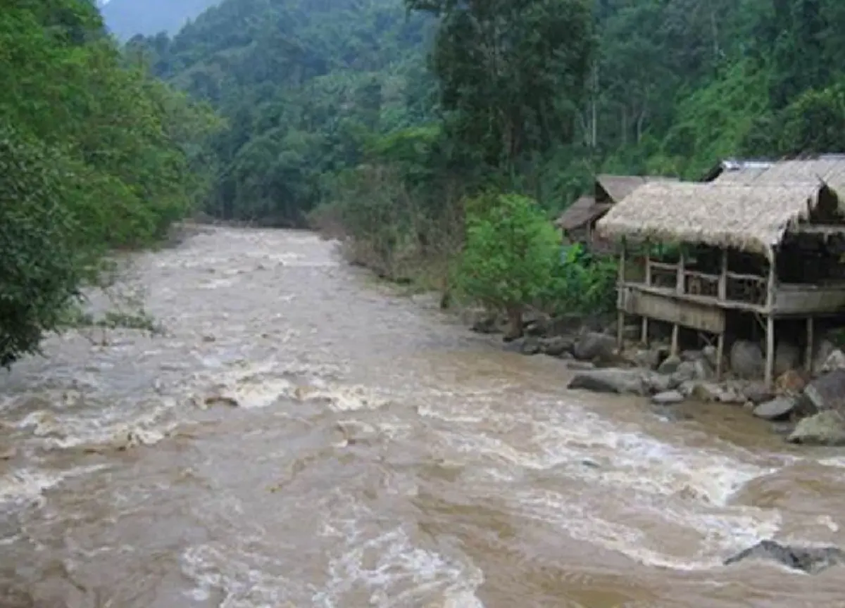 เตือน 24 จว. เฝ้าระวังน้ำท่วมฉับพลัน น้ำป่าหลาก ดินถล่ม 15-17 ส.ค.