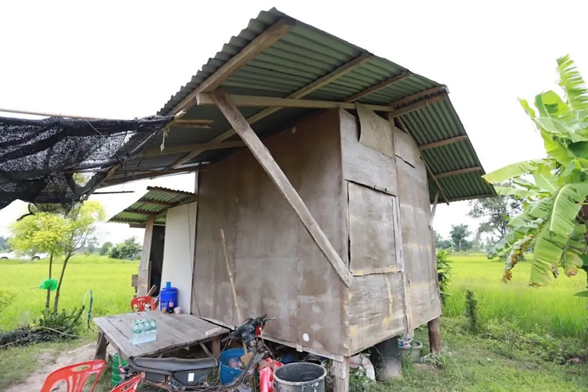 สร้างบ้านใหม่ให้ อส.ทพ.ประวิทย์ แสนงาม เจ็บสาหัสเหตุปะทะชายแดน
