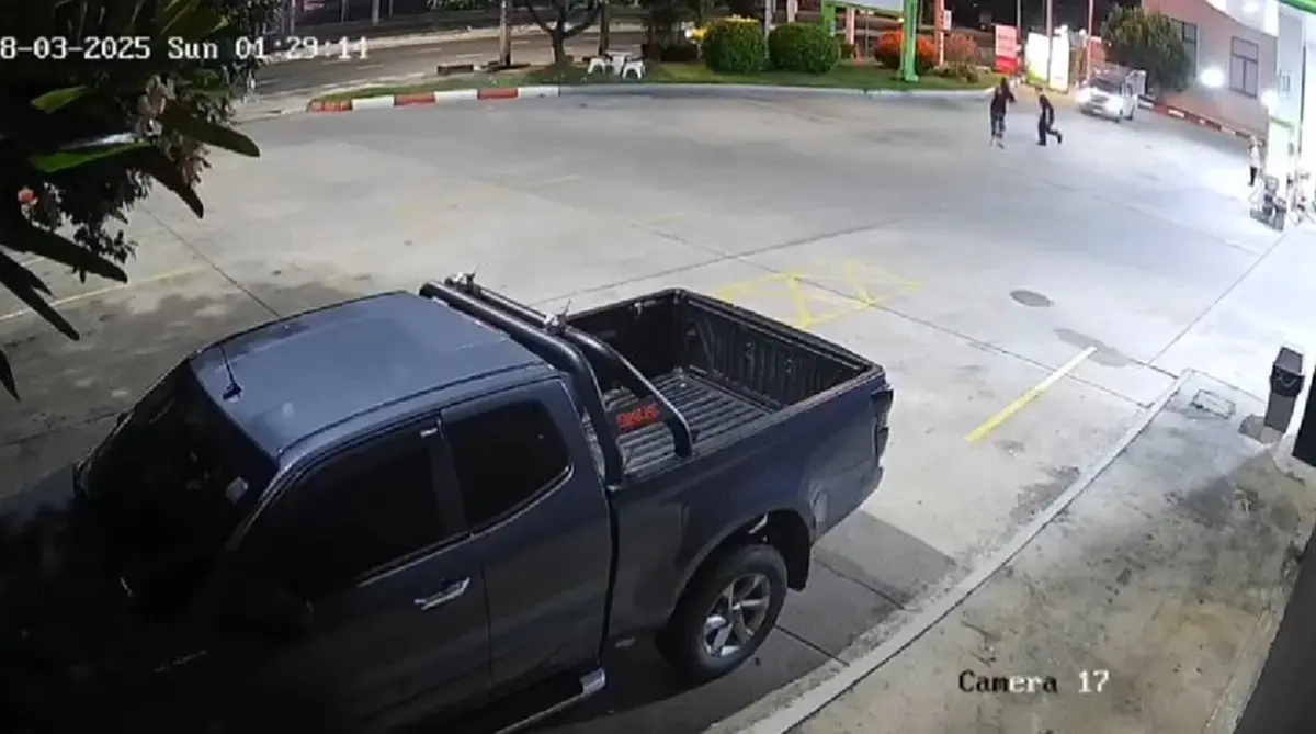 รปภ.เล่าอีก นาที เป๊ก ผลิตโชค อาละวาดกลางถนน กรี๊ดใส่จนกลัว