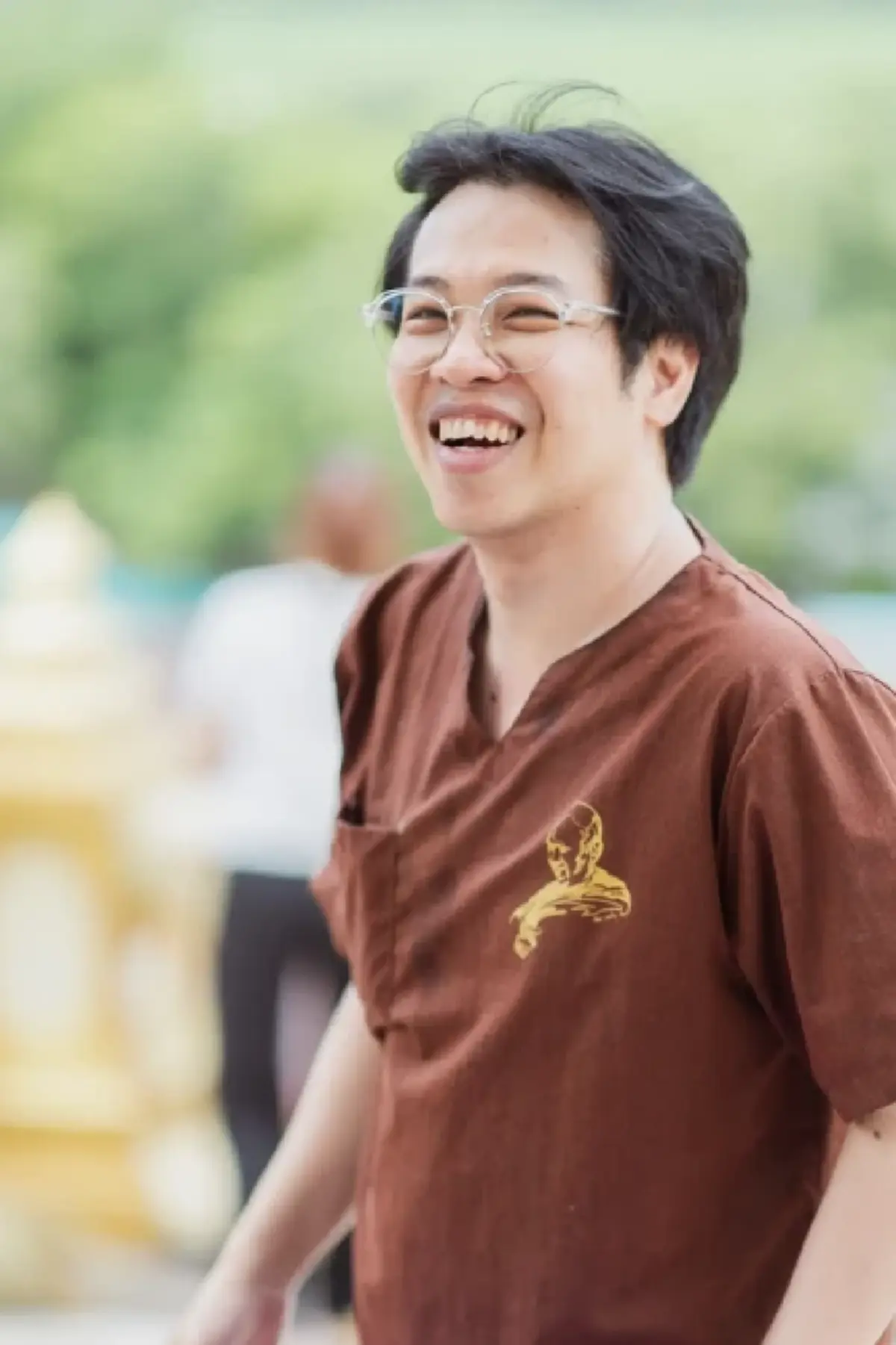 "หมอบี"เคลื่อนไหวครั้งแรก หลังออกจากโรงพยาบาล ลั่นพร้อมชี้แจง