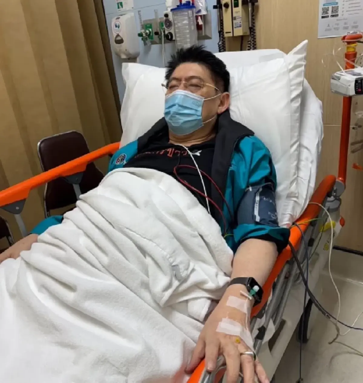 แอดมิทด่วน "สรยุทธ สุทัศนะจินดา" ป่วยกะทันหัน พร้อมเผยอาการ