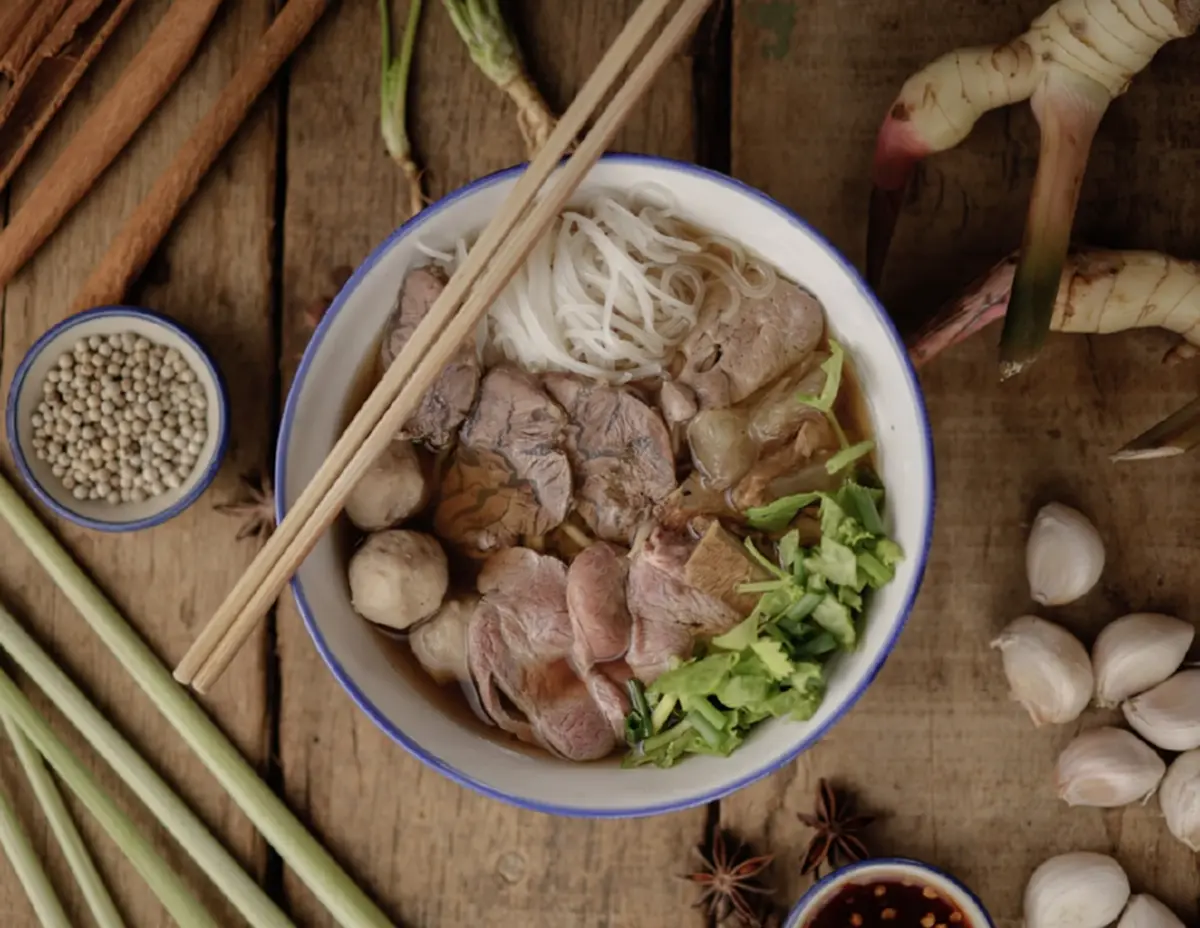 ปิดตำนาน 60 ปี "ร้านก๋วยเตี๋ยวเนื้อเจ้าดัง" ประกาศปิดกิจการ