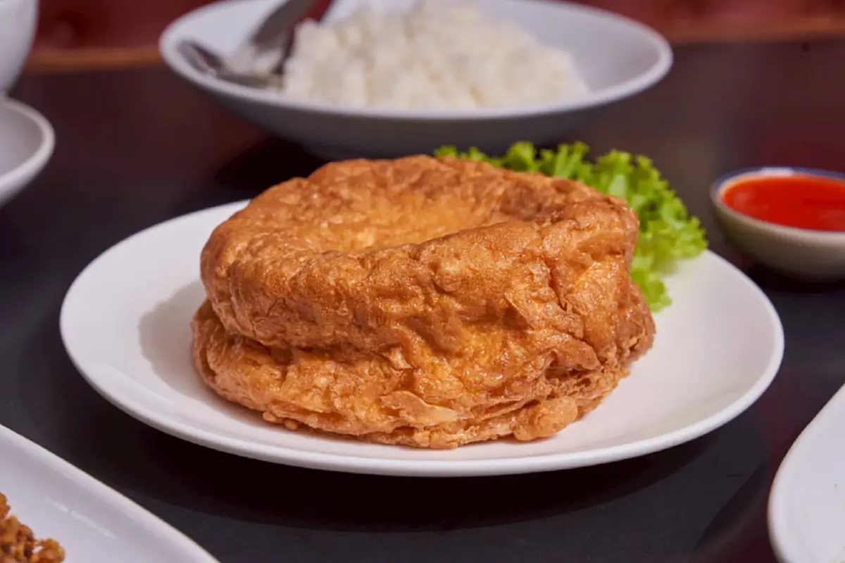 ราคาว้าว อ.เจษฎา ยกนิ้วให้ ไข่เจียวปู ร้านดังประชาชื่น เปิดมา 45 ปี