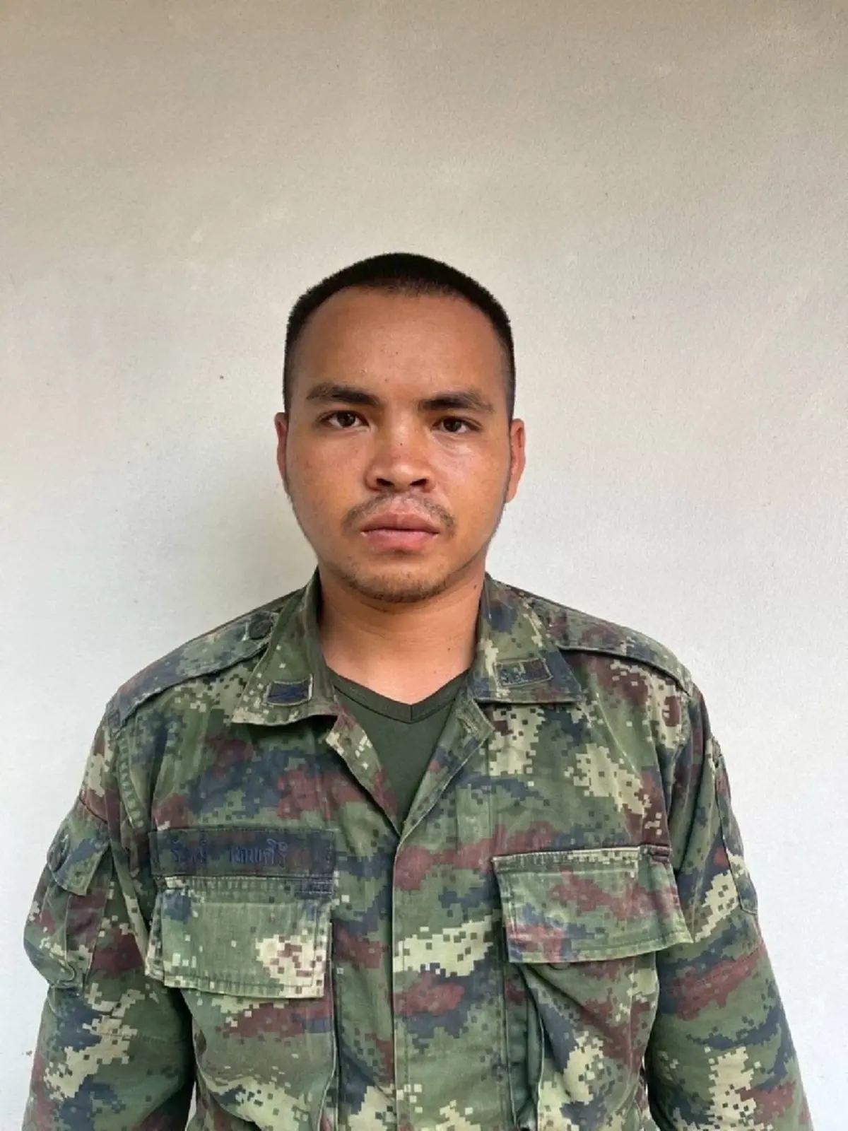 เปิดเครื่องแต่งกาย พลทหารหลบหนีค่าย พร้อมอาวุธที่นำไปด้วย