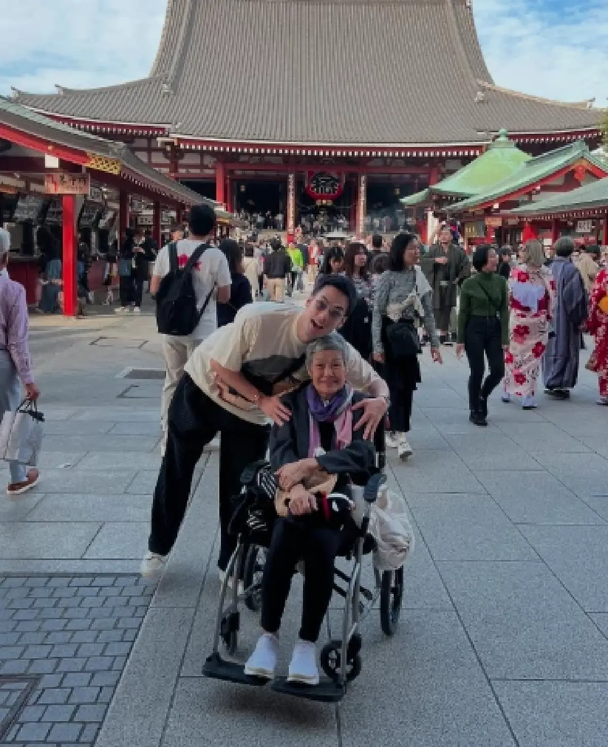 น้ำตาซึม "บอย ปกรณ์" เผยภาพ "แม่งามทิพย์" ในวันเกิดตัวเอ