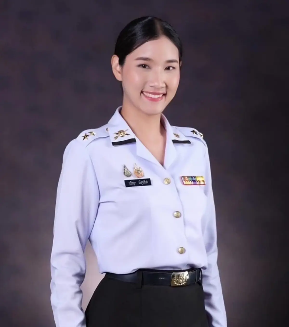เปิดวาร์ป ผู้หมวดอะตอม ทหารหญิงไทยสุดแกร่ง ชี้นิ้วสั่งทหารเขมร