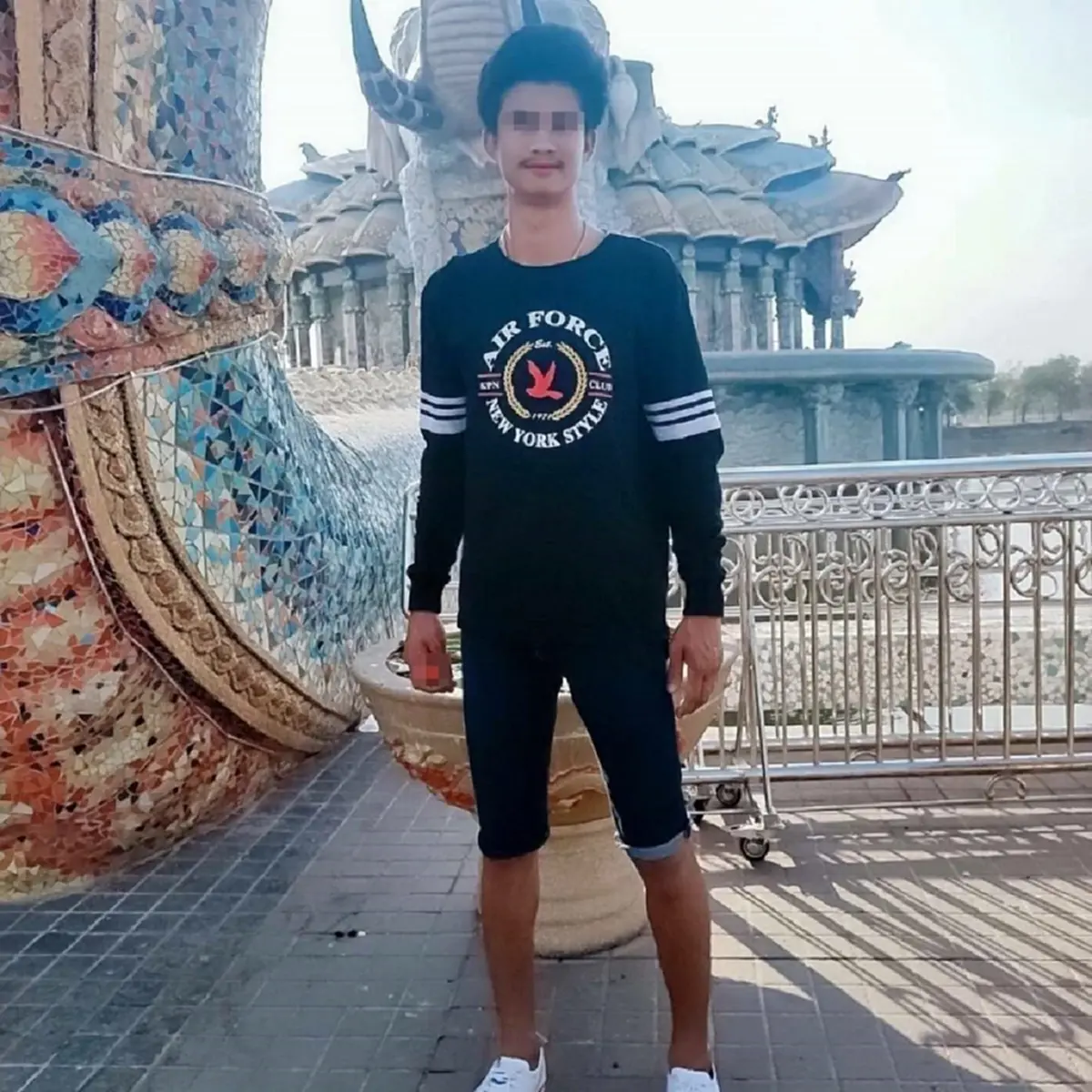 อดีตนักมวยคลั่ง จุดไฟเผา 2 นักท่องเที่ยวหน้าห้างดังราชดำริ