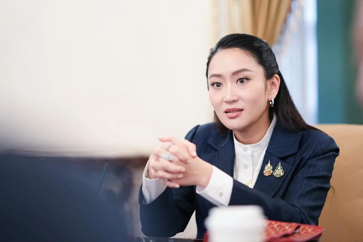 โหรฟองสนานเปิดชะตา เตือนแรง โค้งอันตรายแรกแพทองธาร ชินวัตร