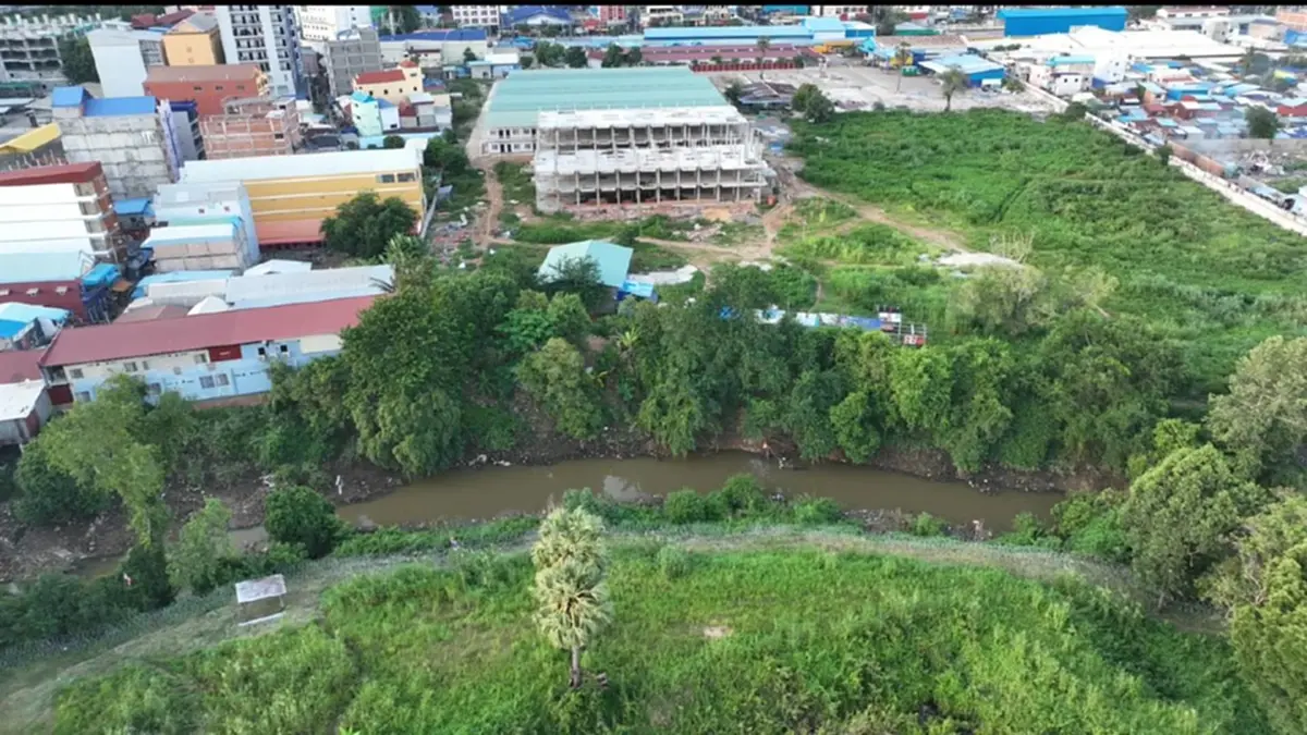 เอาจริง ทหารไทยล้อมรั้วลวดหนาม 9.8 กม.สกัดแรงงานเถื่อน-แก๊งคอลฯ