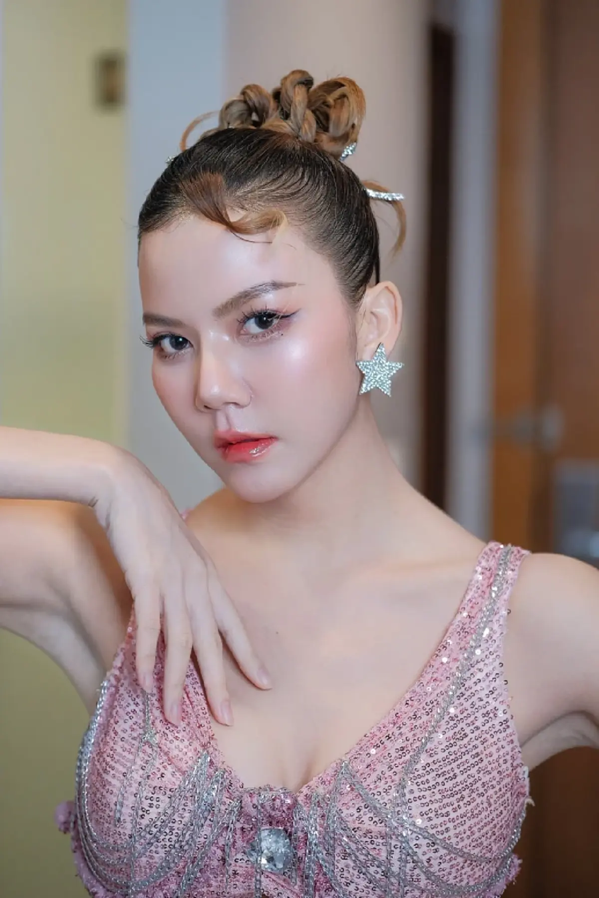 จ๊ะ นงผณี ซัดกลับสะเทือนคนด่าคลั่งชาติ แฟนคลับแห่คอมเมนต์สนั่น