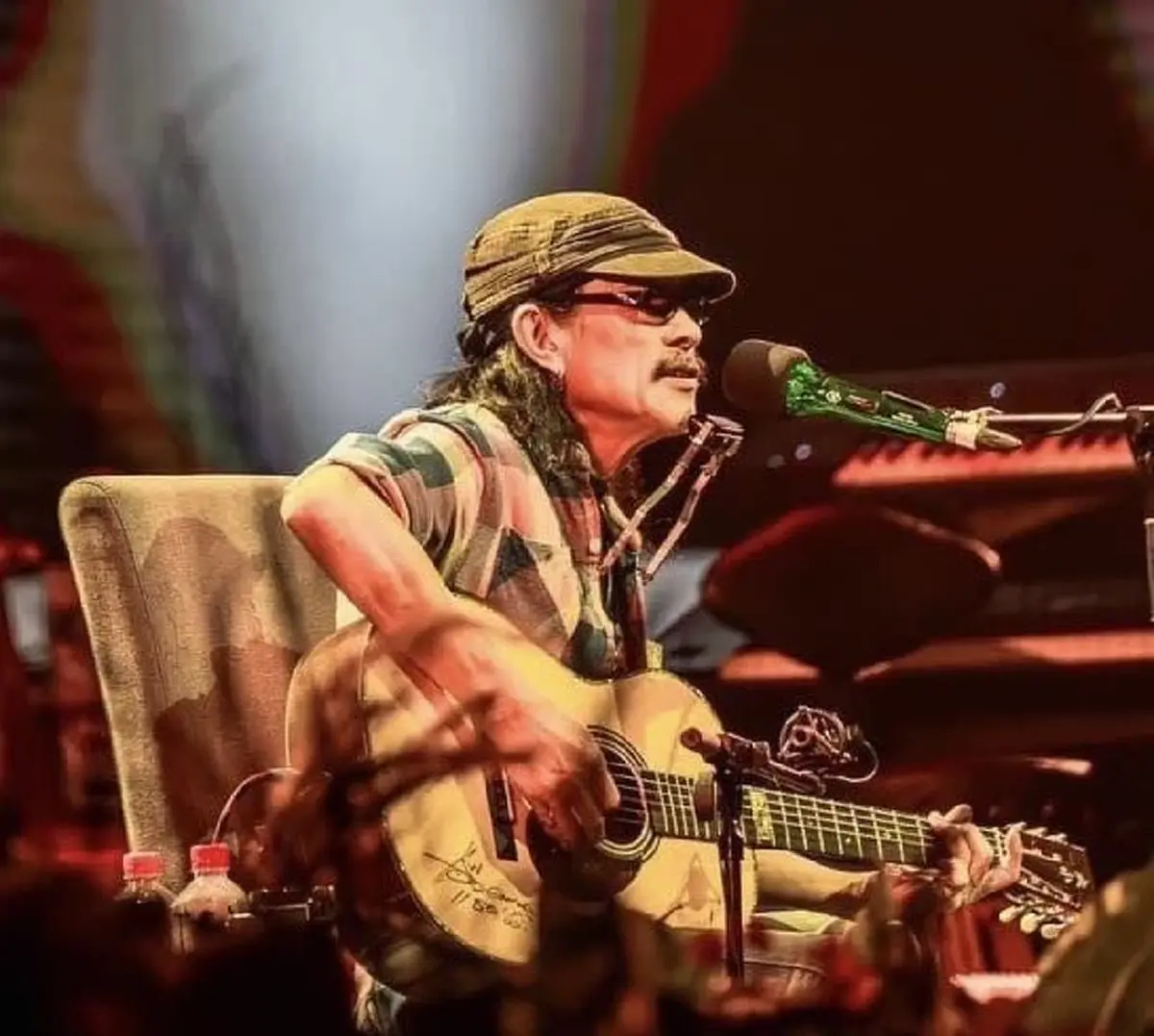 "แอ๊ด คาราบาว" ซัดกลับตรงๆ เจอดราม่ายุบวง แฟนเพลงคอมเมนต์สนั่น