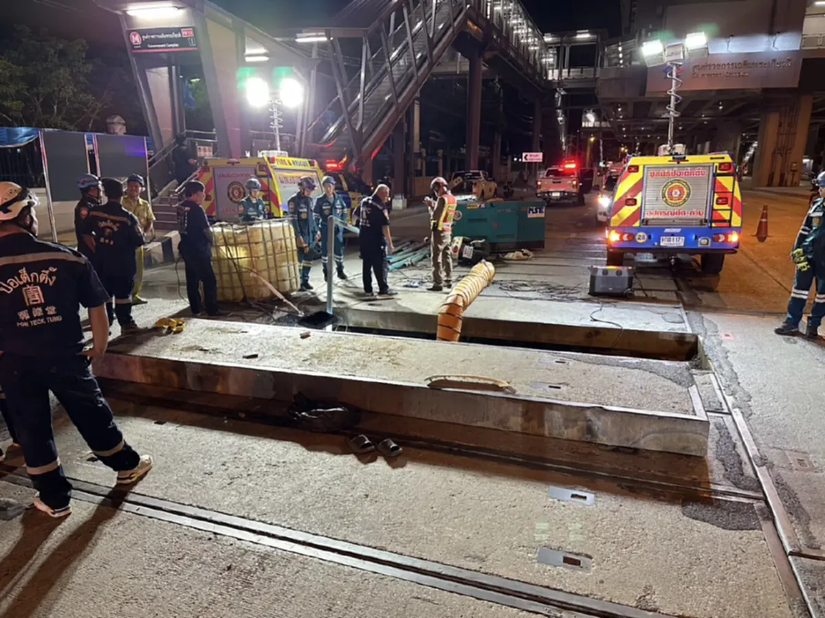 หนุ่มขี่ จยย. ชนฝาคอนกรีต ร่างกระเด็น ตกบ่อร้อยสายไฟใต้ดิน ดับสลด