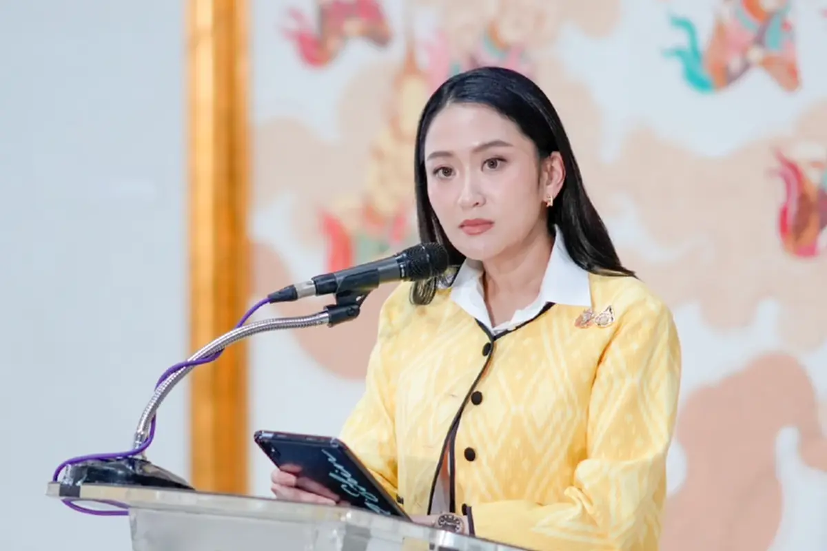 โหรฟองสนานเปิดชะตา เตือนแรง โค้งอันตรายแรกแพทองธาร ชินวัตร