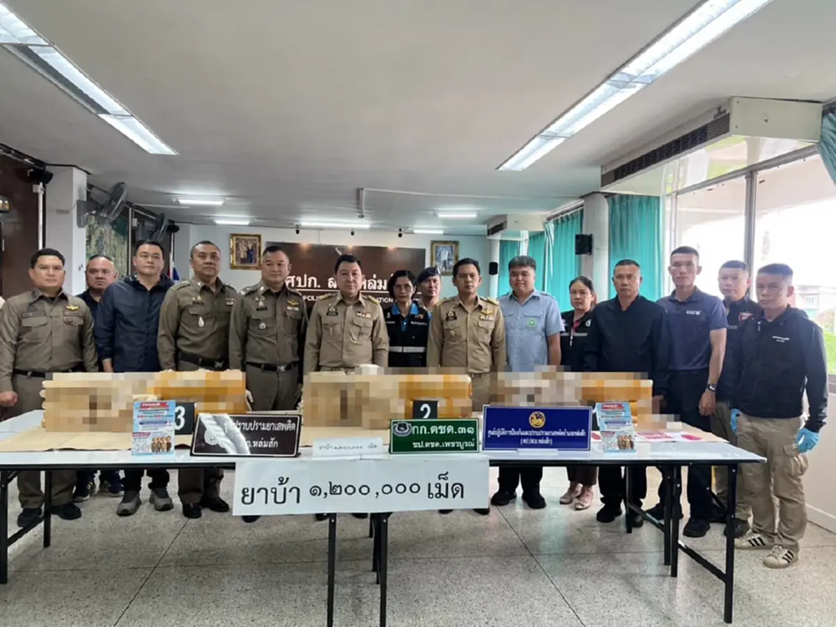 หล่มสักระทึก ยาบ้า 1.2 ล้านเม็ดซุกถุงปุ๋ย โยงแก๊งลำเลียงข้ามภาค