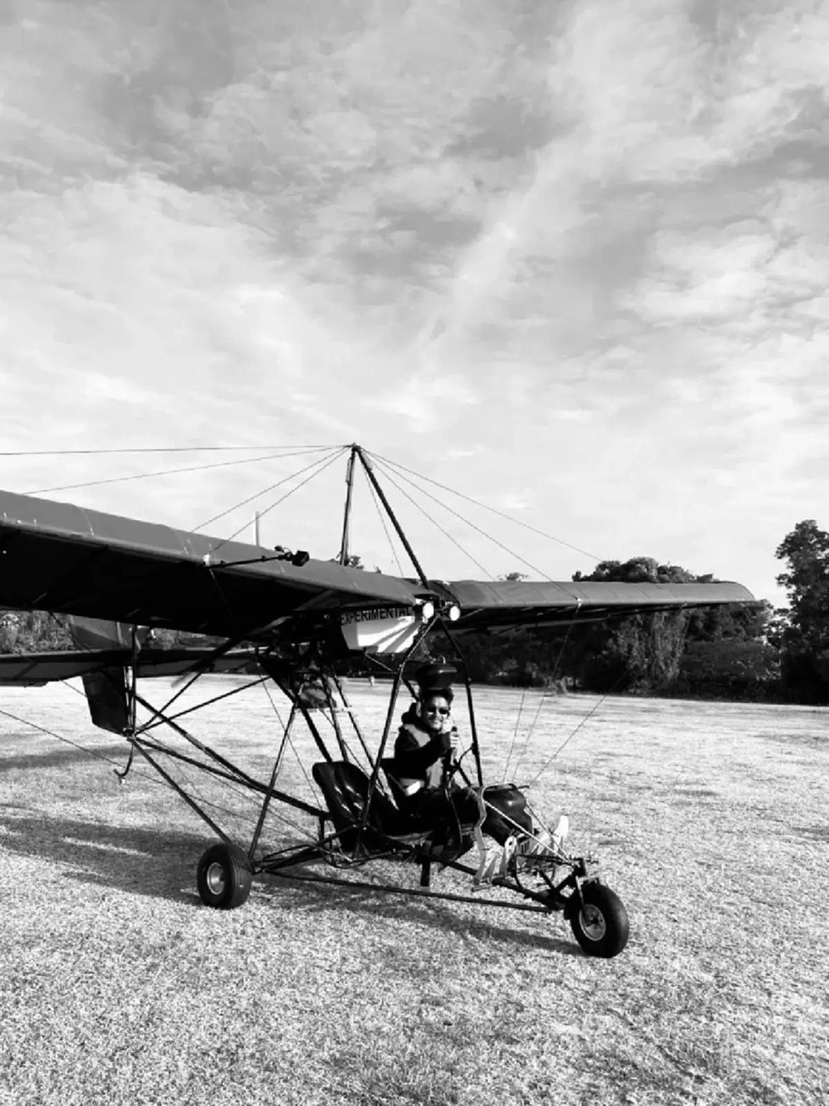 ครูการบิน เสียชีวิตแล้ว หลังประสบอุบัติเหตุ พารามอเตอร์ตก 