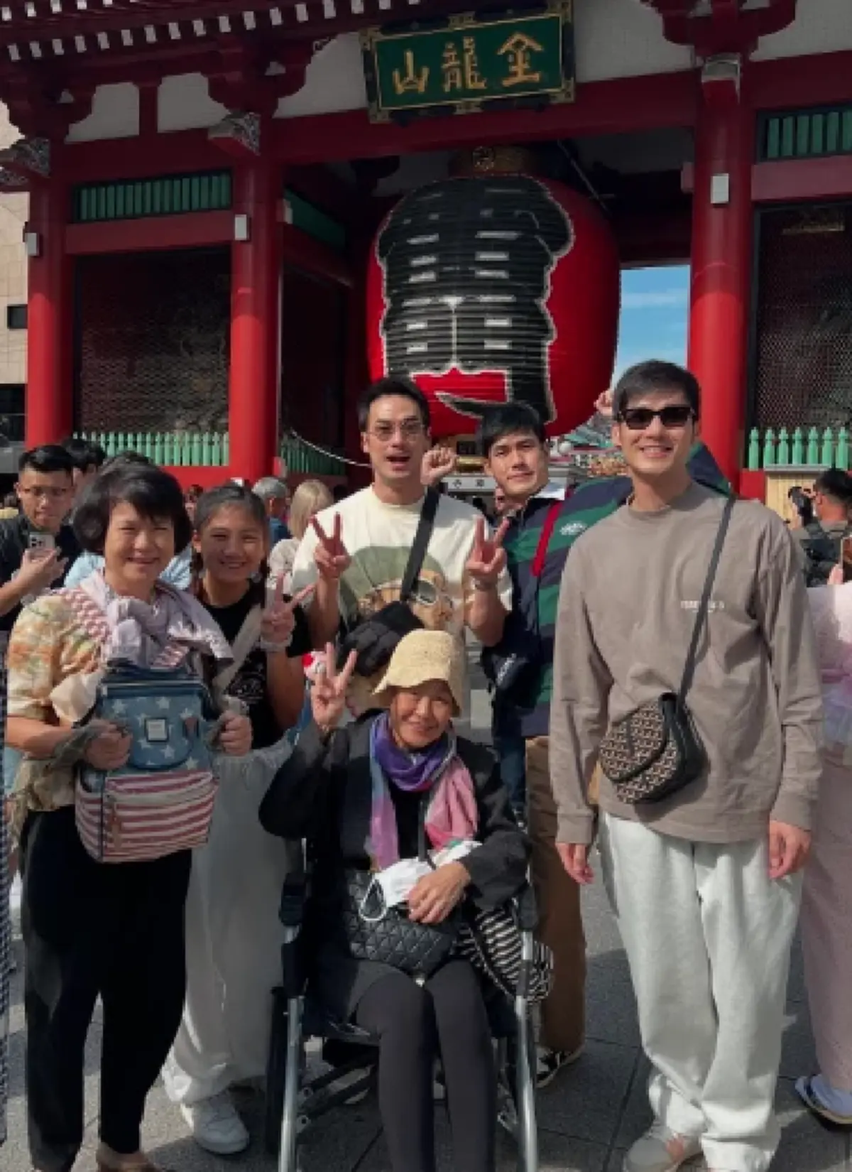 น้ำตาซึม "บอย ปกรณ์" เผยภาพ "แม่งามทิพย์" ในวันเกิดตัวเอ