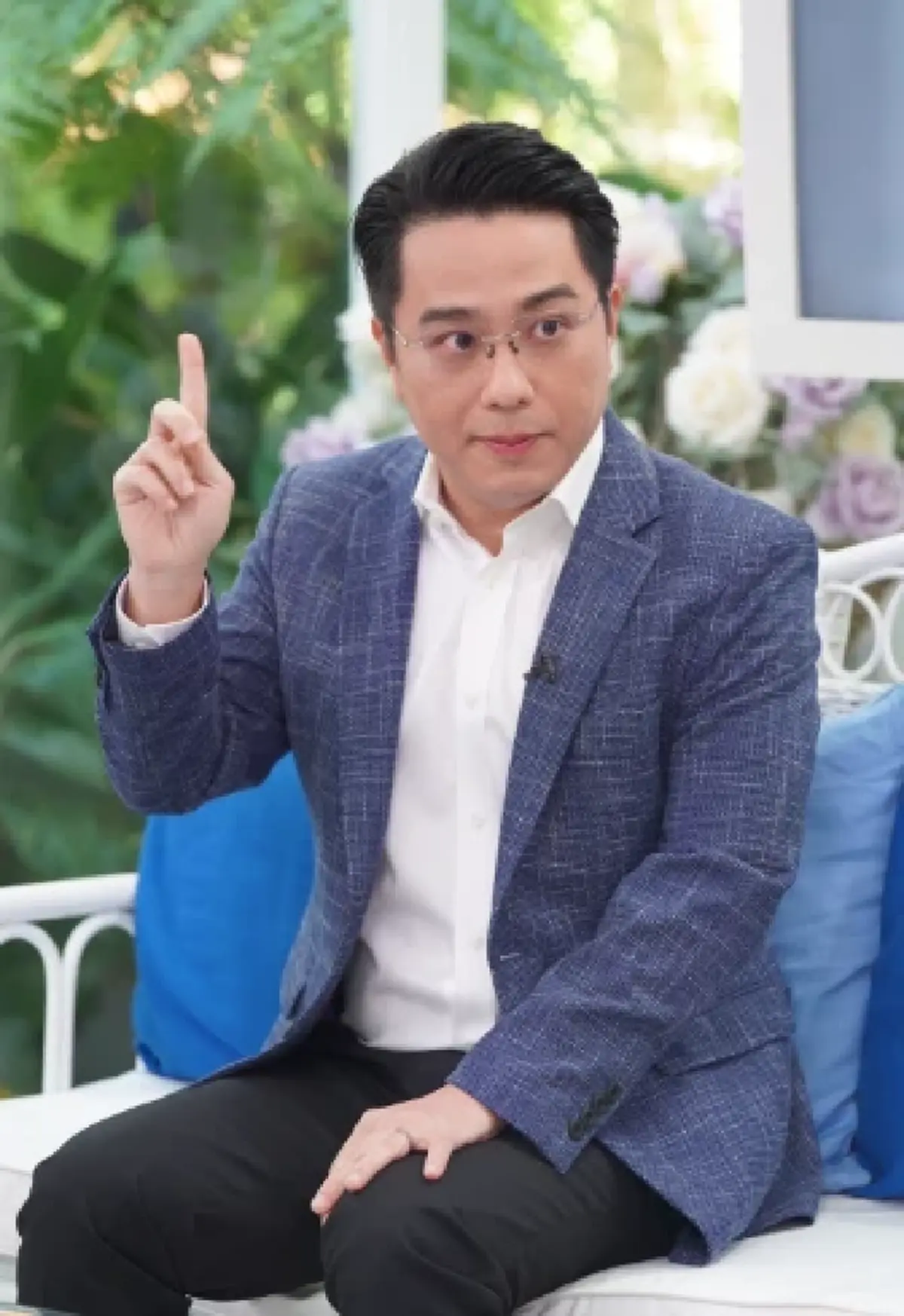 หมอดูดัง เตือน 2 ราศี ระวังเหนื่อยฟรี แกว่งเท้าหาเสี้ยนไม่รู้ตัว