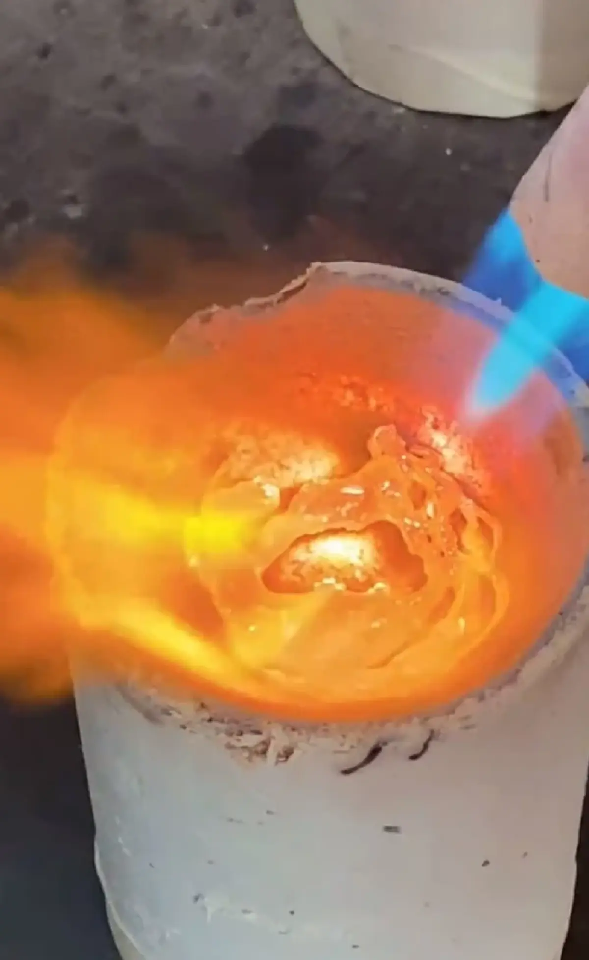 สาวเอาทองที่พ่อได้มาจากกองขยะ ให้ร้านตรวจสอบ รู้ราคาถึงกับตกใจ