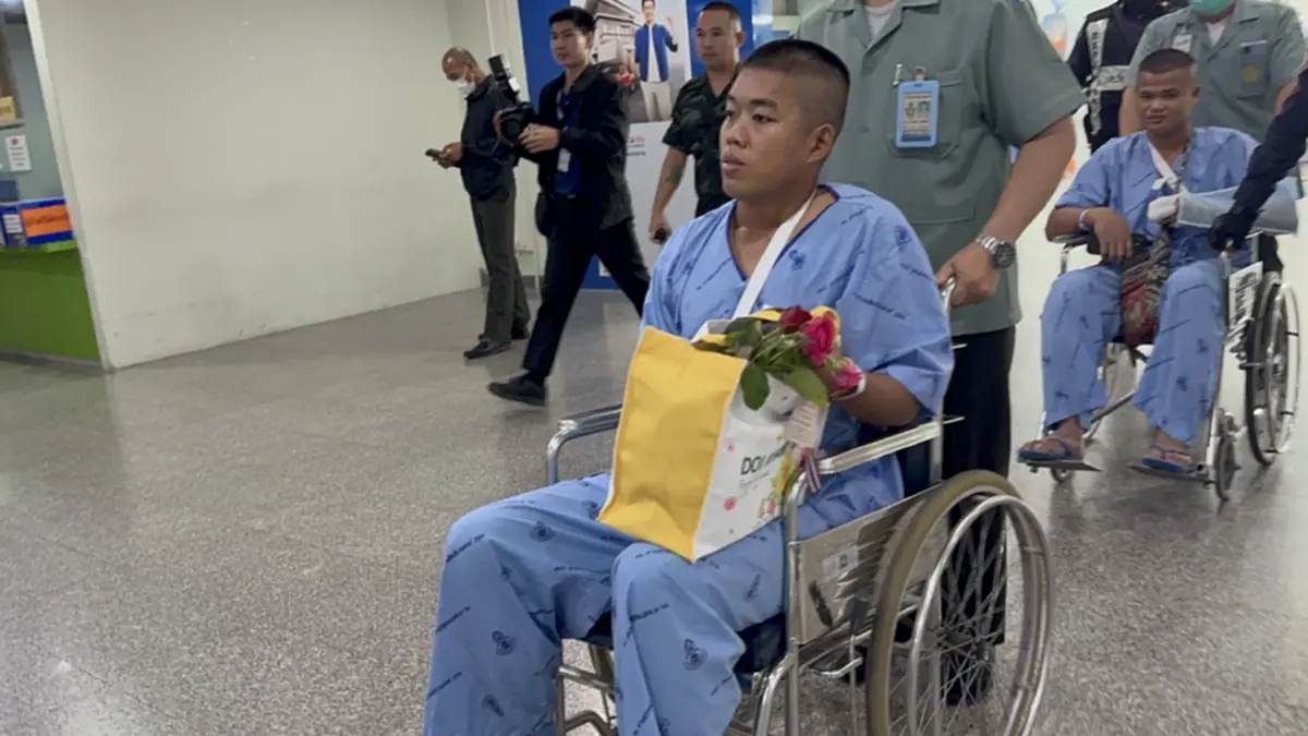 ทบ.ส่งตัวทหารกล้าได้รับบาดเจ็บ จากเหตุประทะชายแดน รักษาต่อ รพ.พระมงกุฎเกล้า