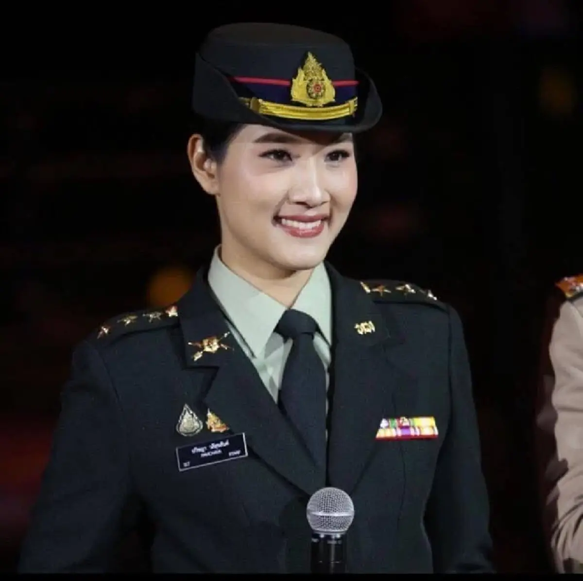 "ผู้กองอะตอม" เล่าสาเหตุ ภาพชี้นิ้วใส่ทหารเขมร พร้อมขอบคุณทหารทุกนาย