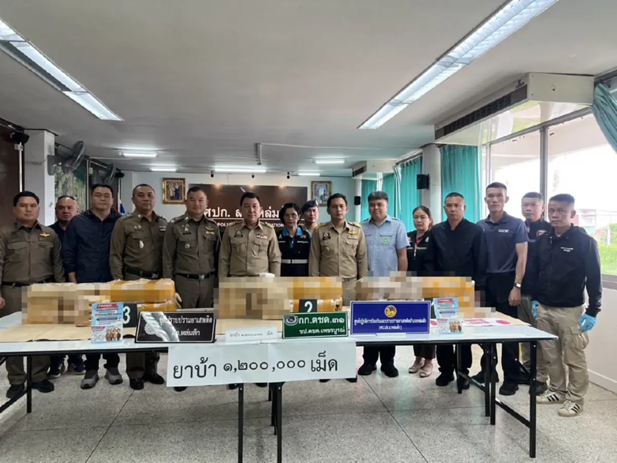 หล่มสักระทึก ยาบ้า 1.2 ล้านเม็ดซุกถุงปุ๋ย โยงแก๊งลำเลียงข้ามภาค