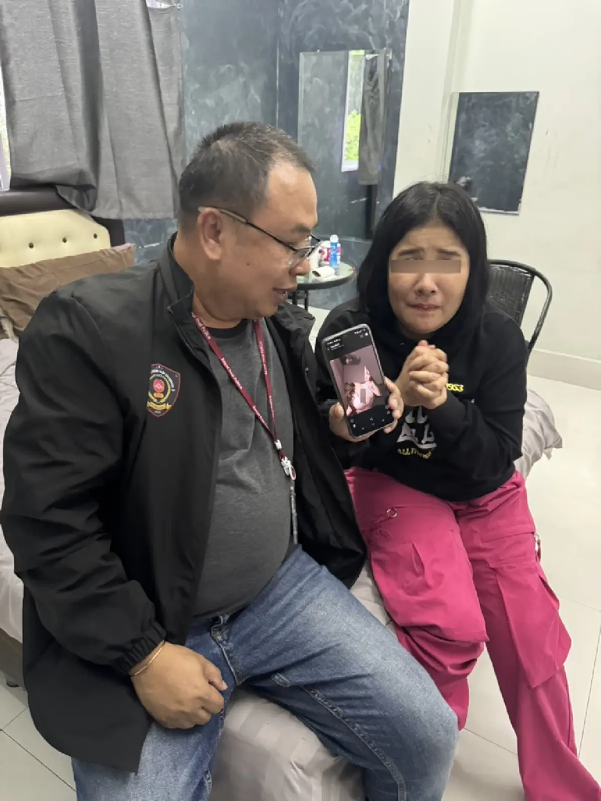 หนุ่มขี้เหงาแค้นจัด ซื้อบริการสาวไม่ตรงปก แจ้งตำรวจรวบ 3 ราย